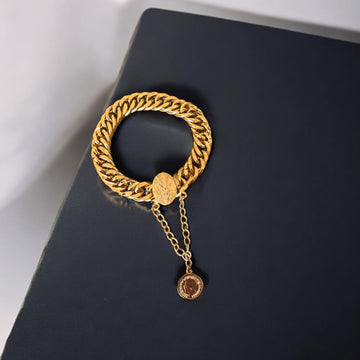 Bayt Hasan pleated gold bracelet