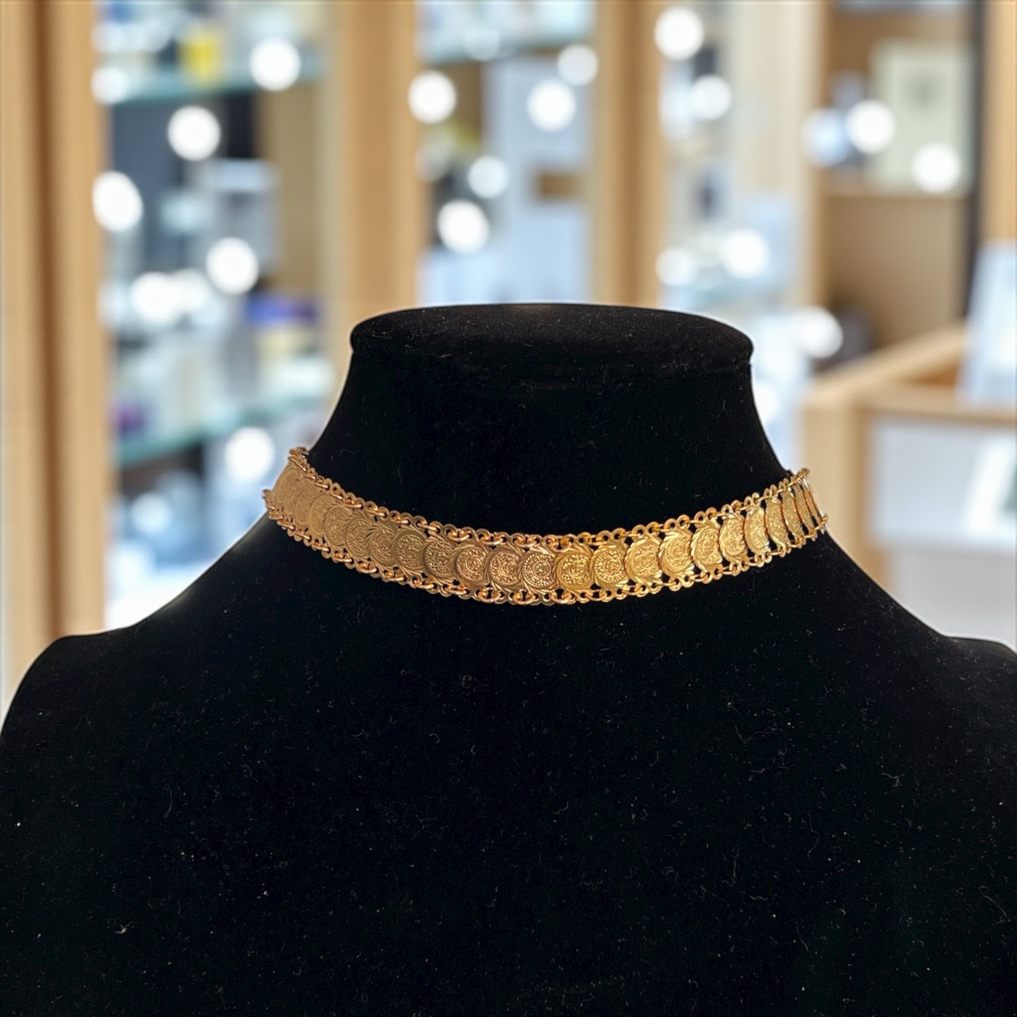 Mini stacked coins choker