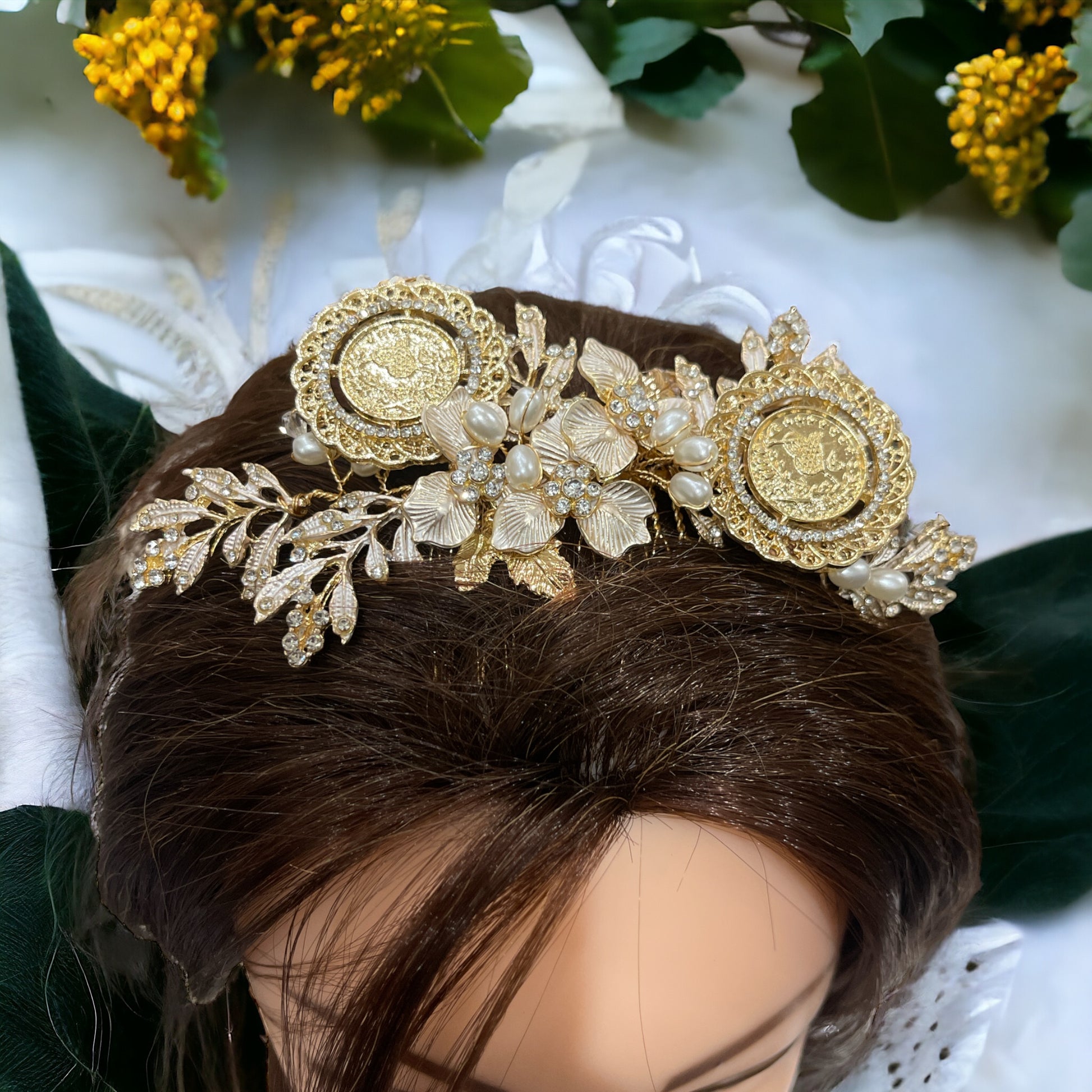 Al-Mazra'a al-Sharqiya Pearls and flowers liras coins hair comb