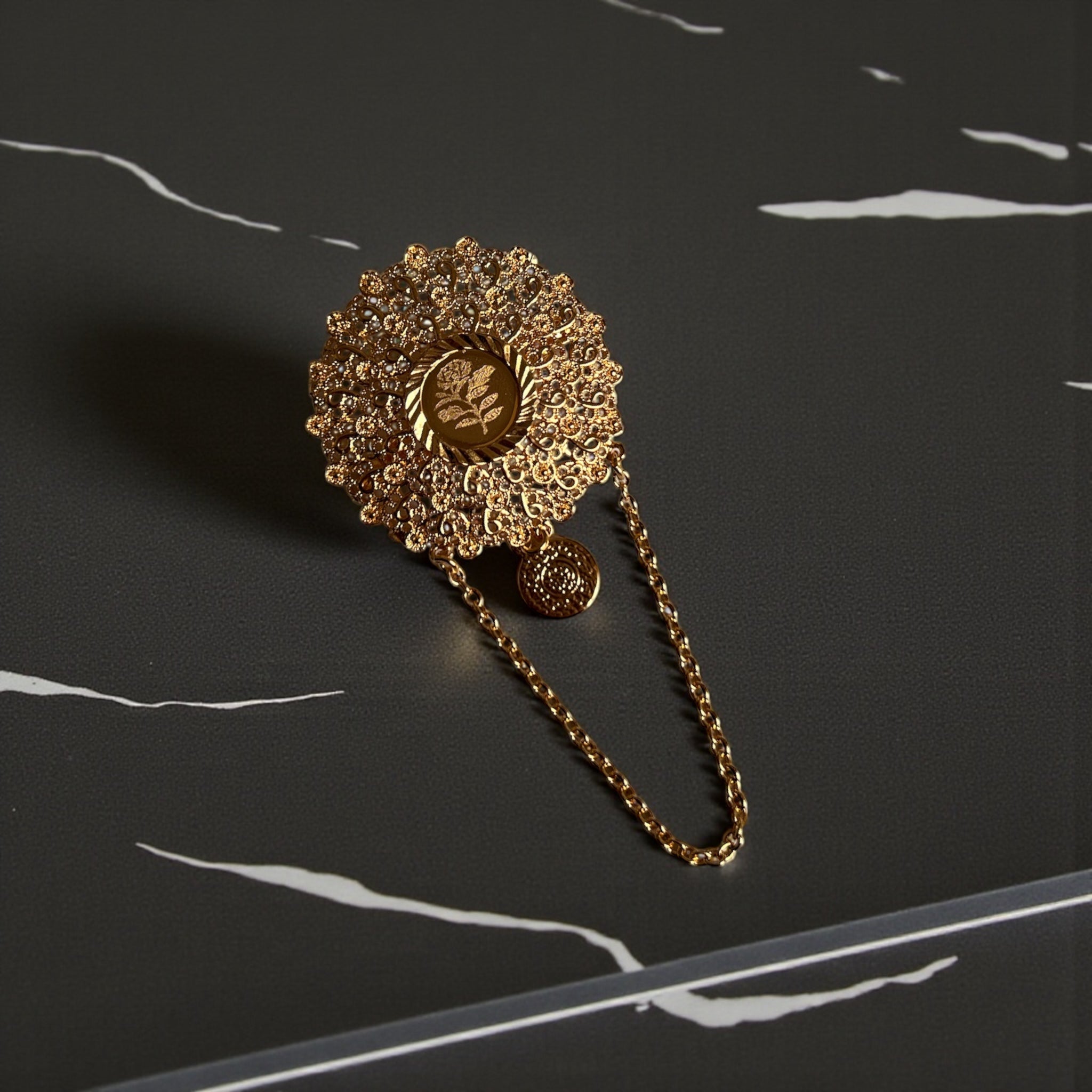 Karatiyya II Gold Pleated Brooch/Pin