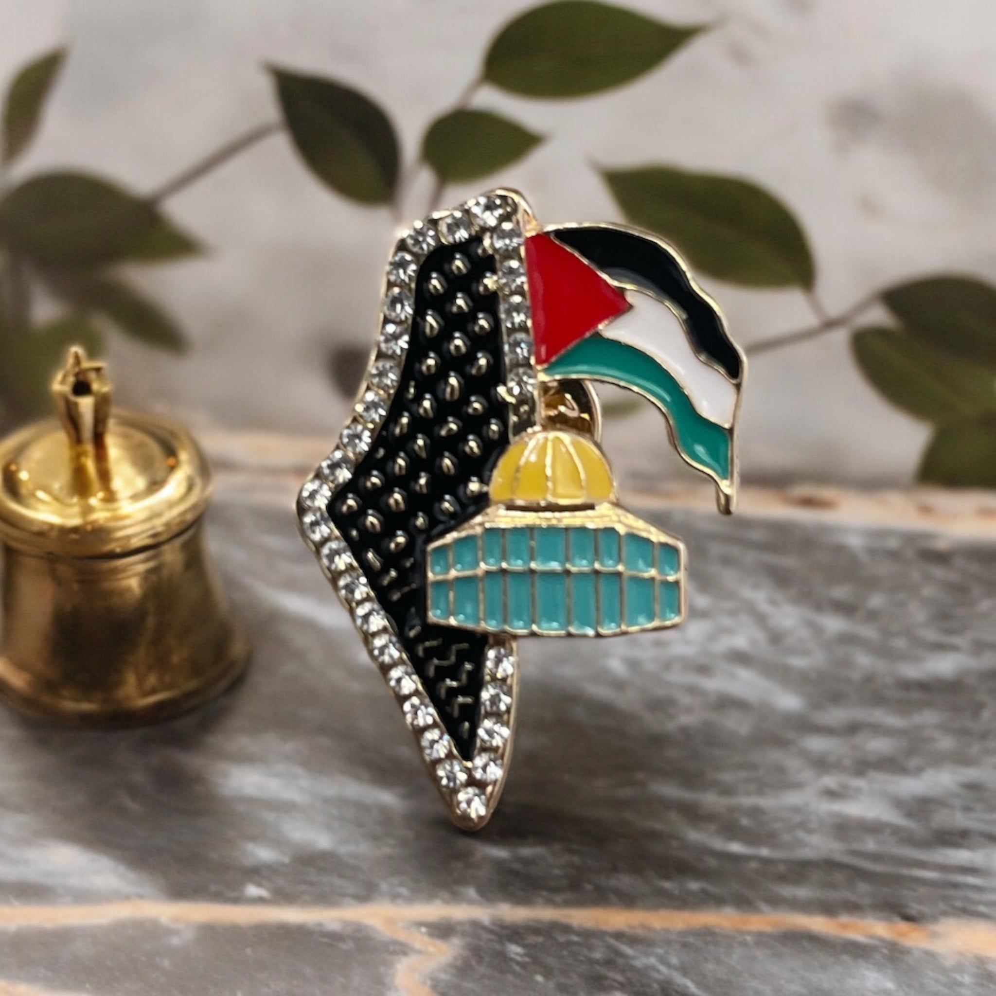 Ali Palestine Map and flag pin