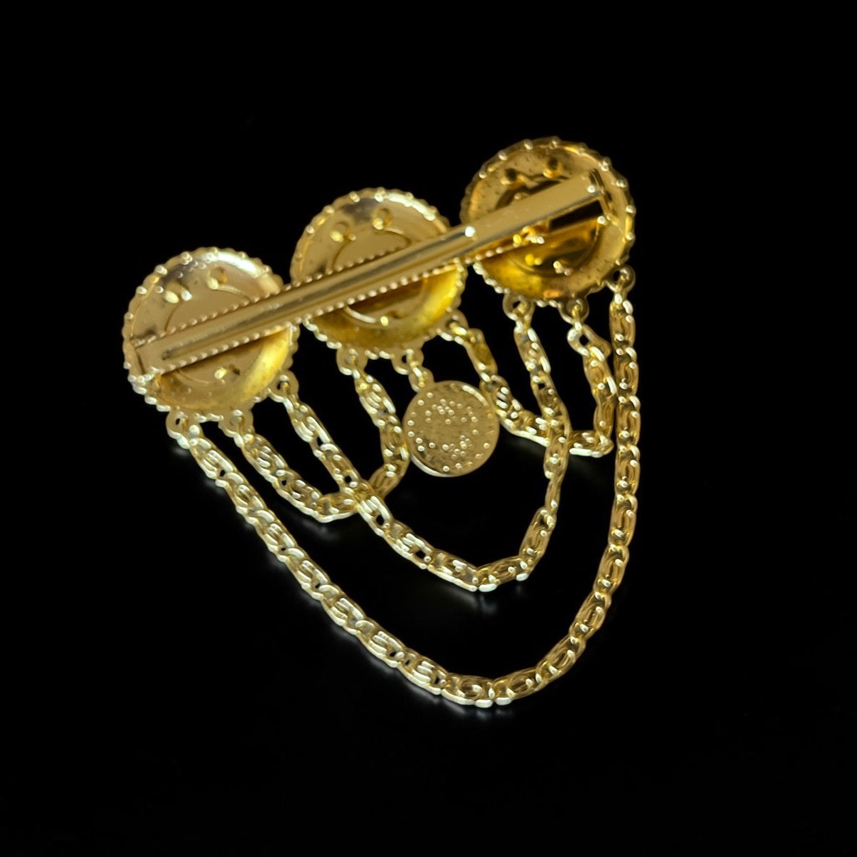 Al-Suwayda three coin hair clip