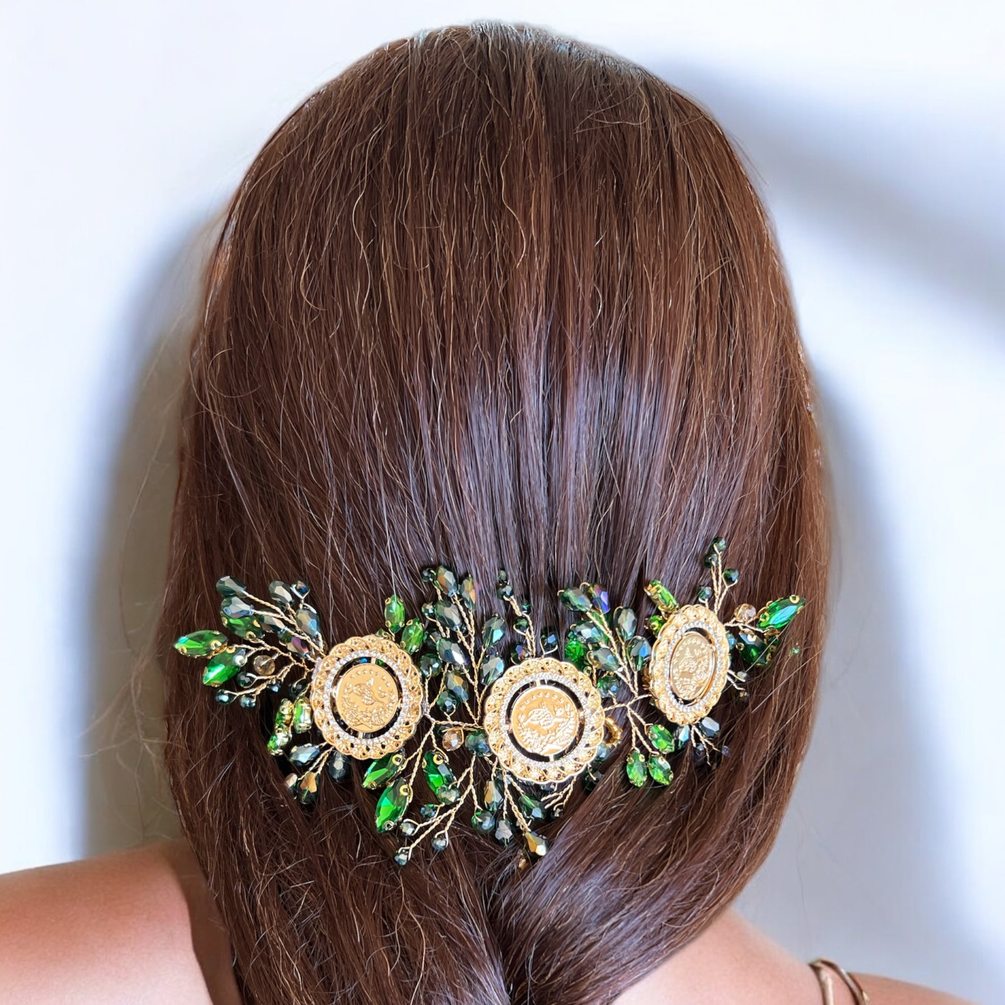 Der Al Balah II three coins green and gold headpiece