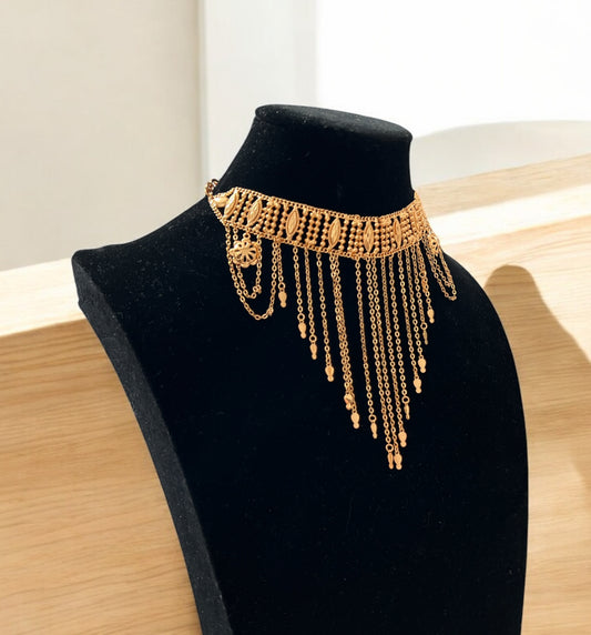 Al-Tina Gold Pleated choker