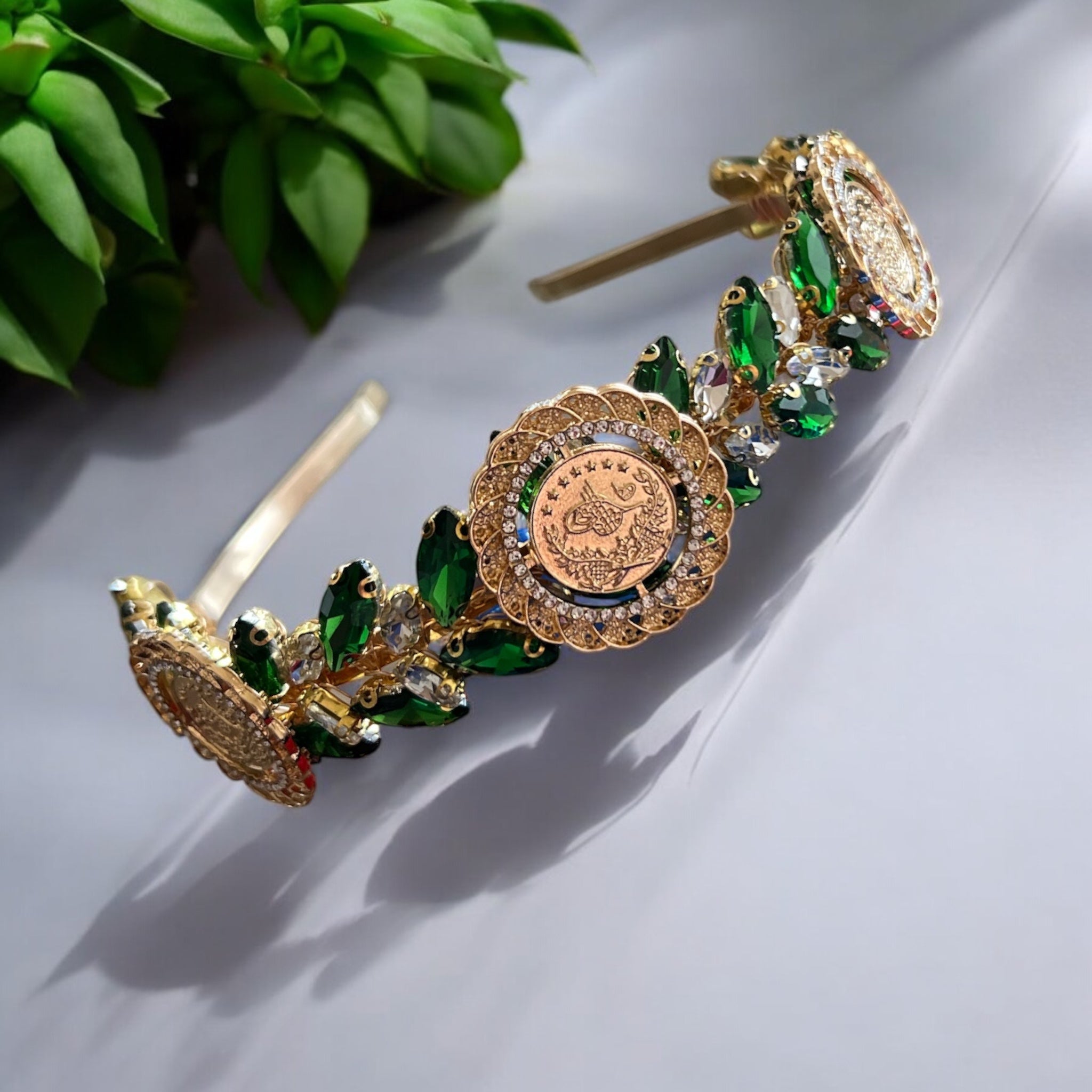 Dayr Tarif II Gold and Green headband