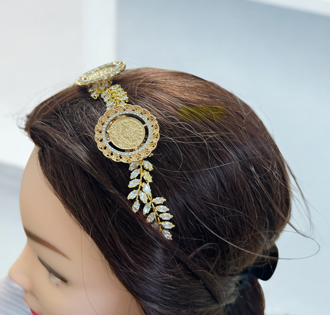 Nahhalin three coins  gold headpiece