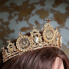 Akka Gold/ Rose Gold three coin crown