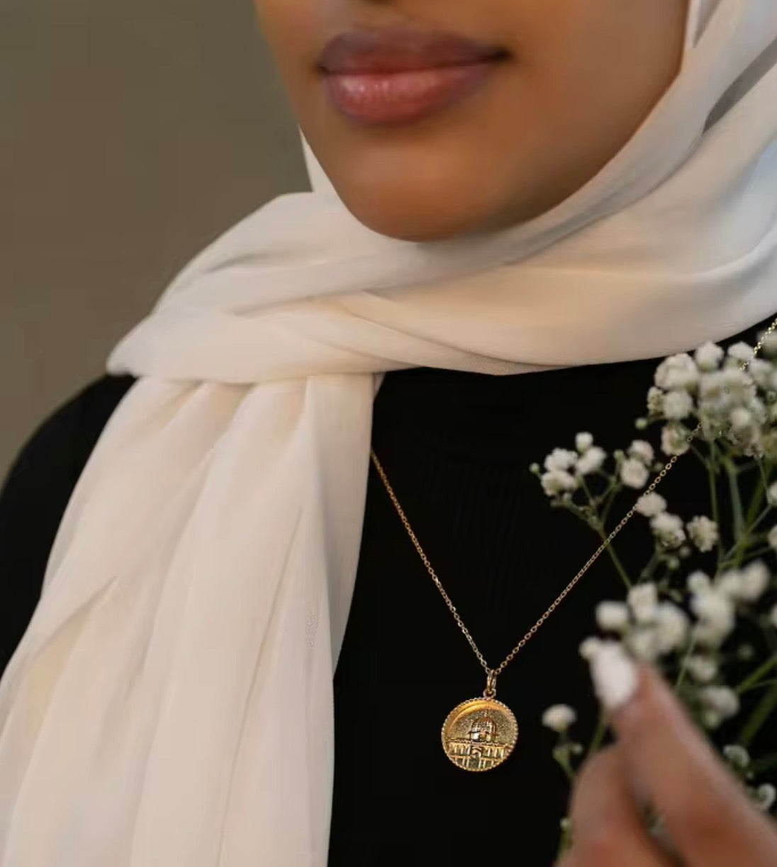 Dome of Rock 18k Pleated necklace