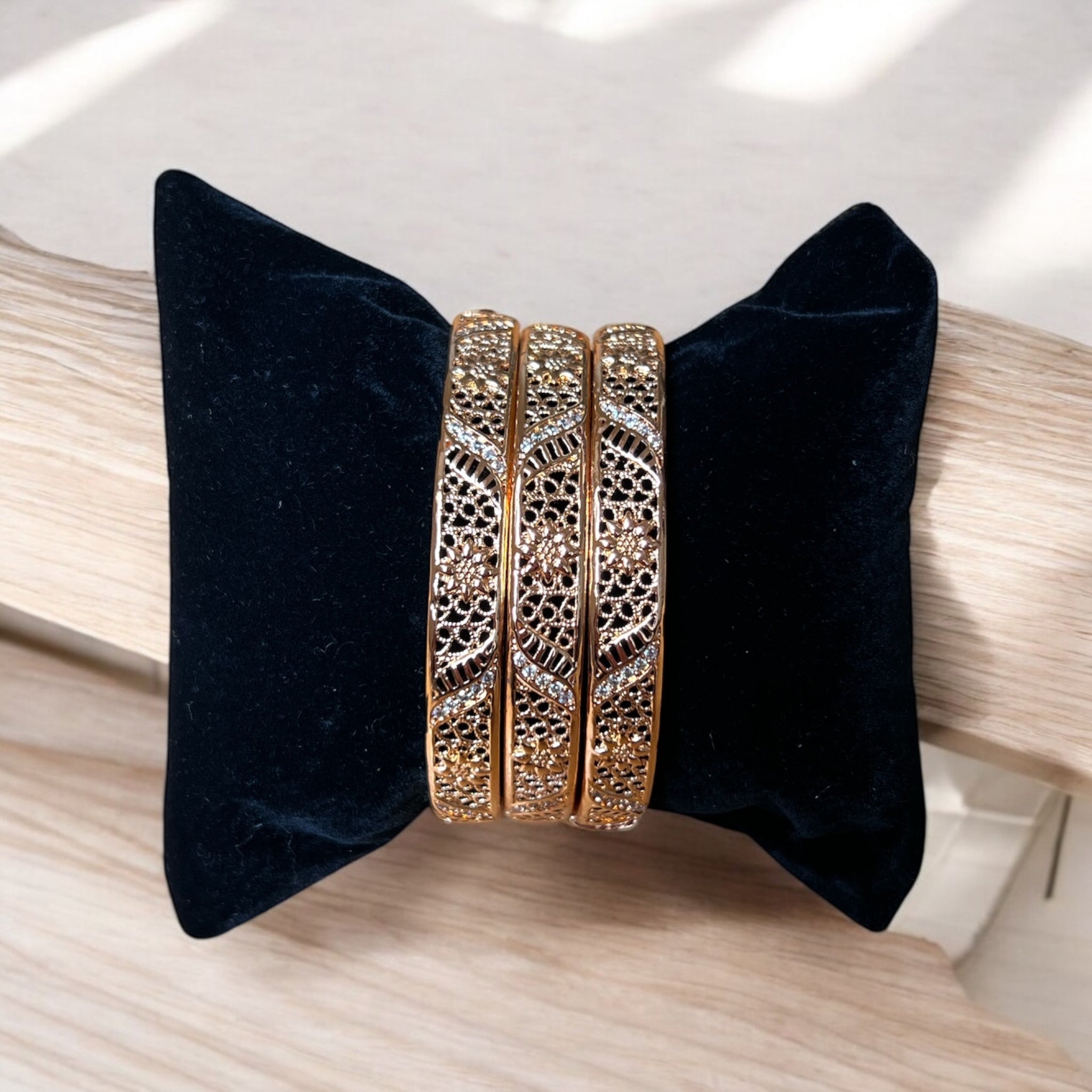 Ma'dhar 21k Pleated Gold 3pc bangles