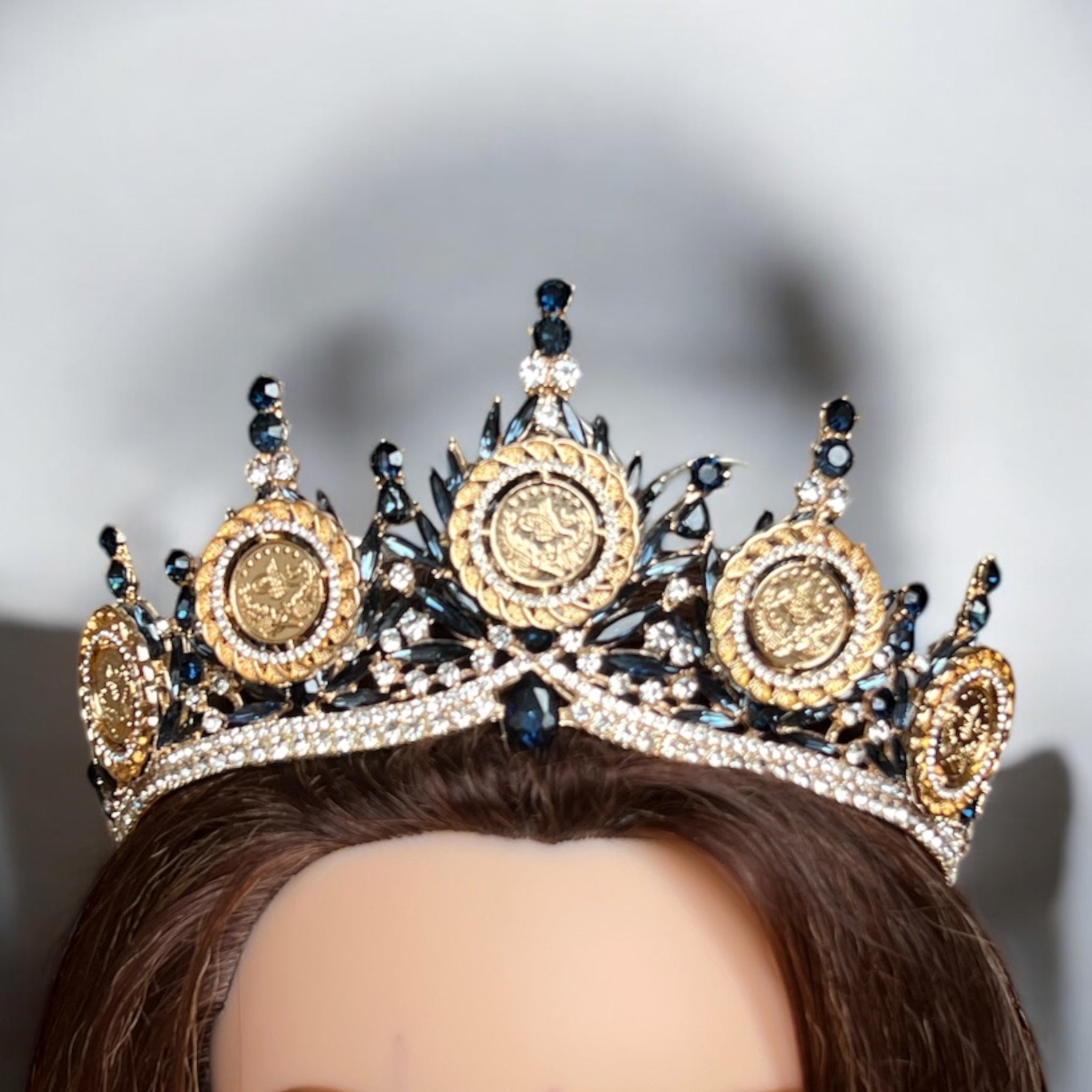Dheisheh II Navy and Gold crown