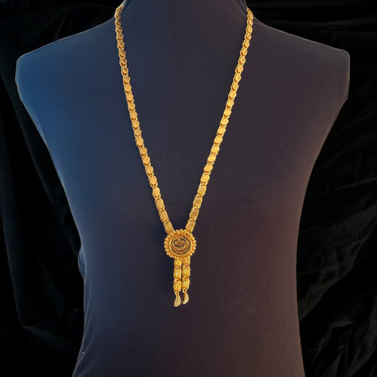 Al-Qustal Pleated Gold Zard coin Necklace