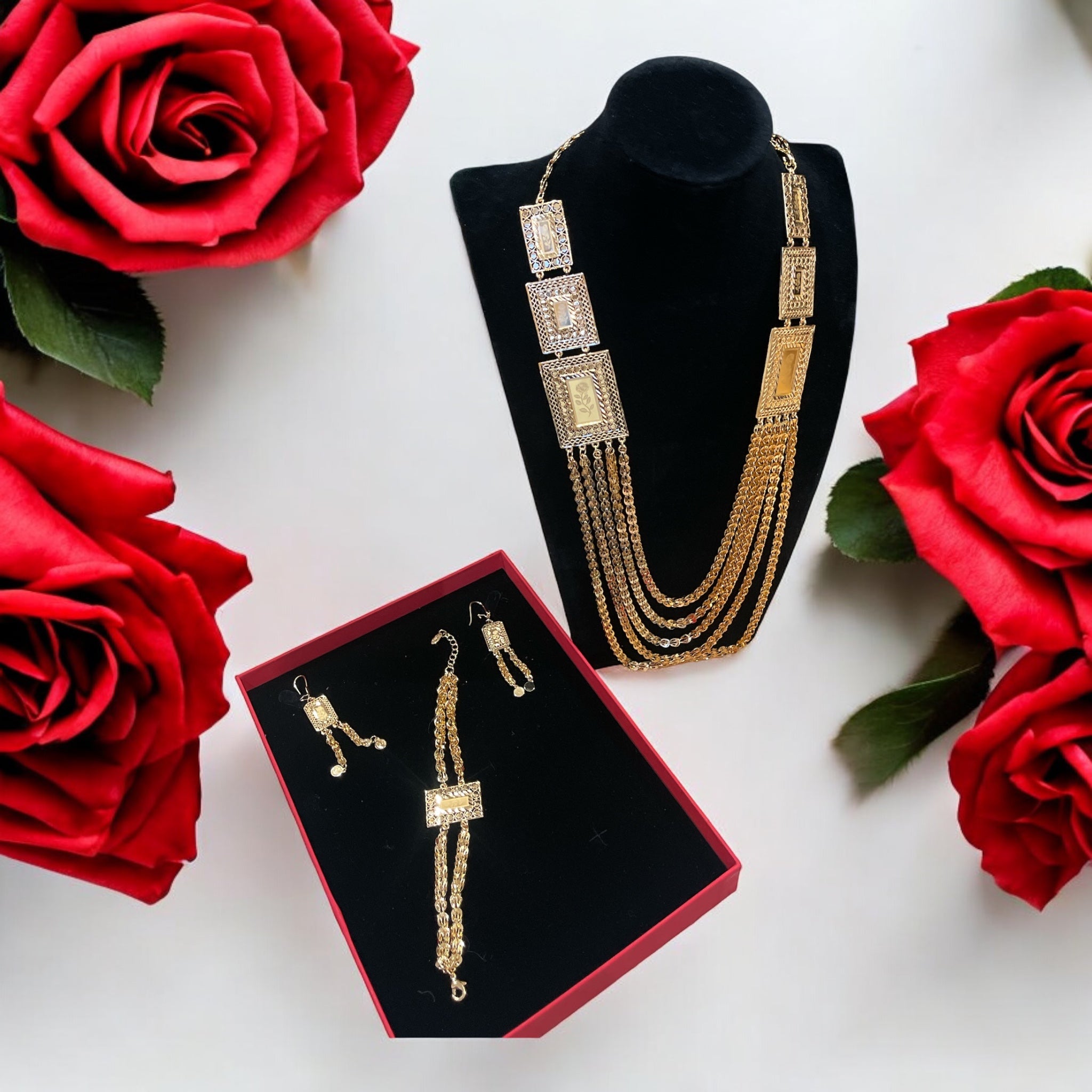 Nablus Pleated Gold Set