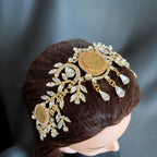 Bayt Hanina three coins headpiece