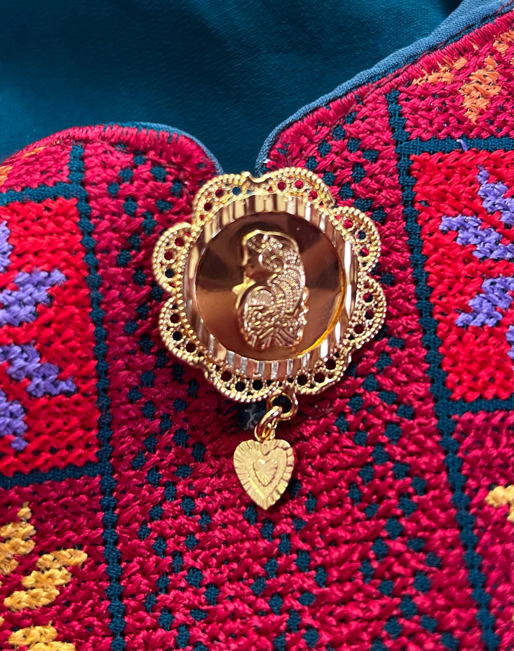 Al- Birah II mini brooch/pin