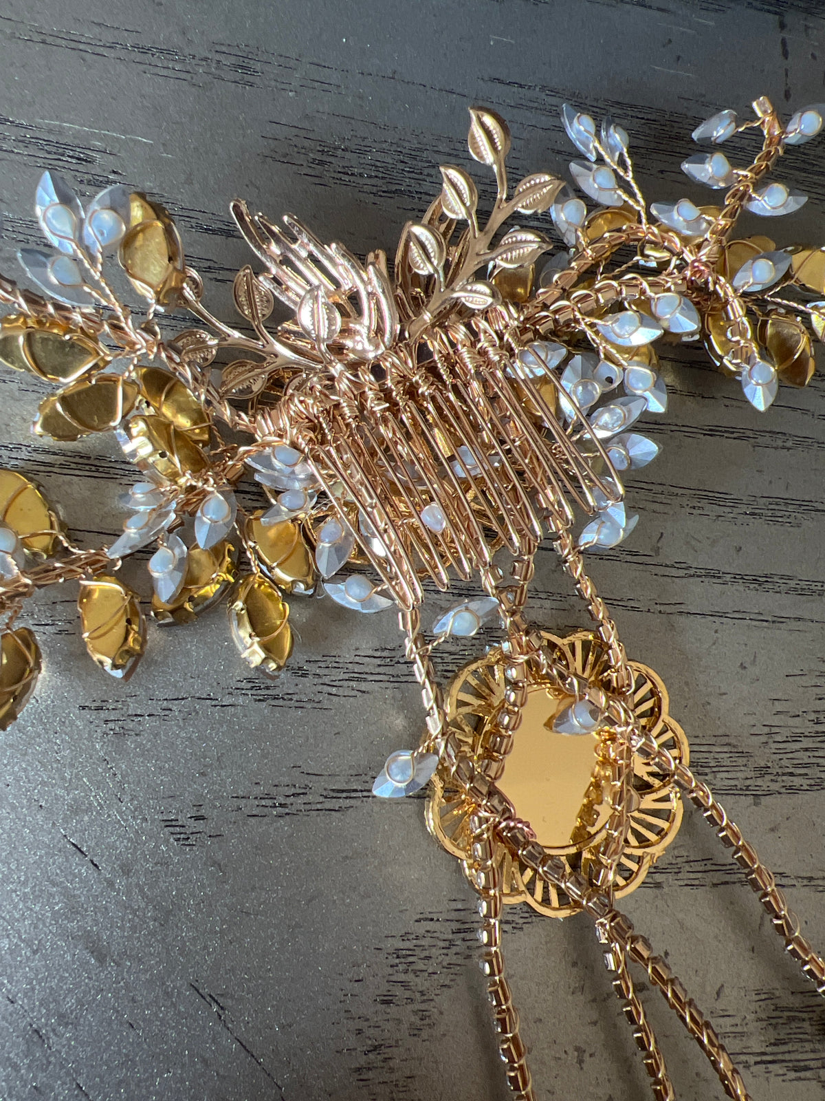 Bayt Dejn Gold andcrystal comb headpiece