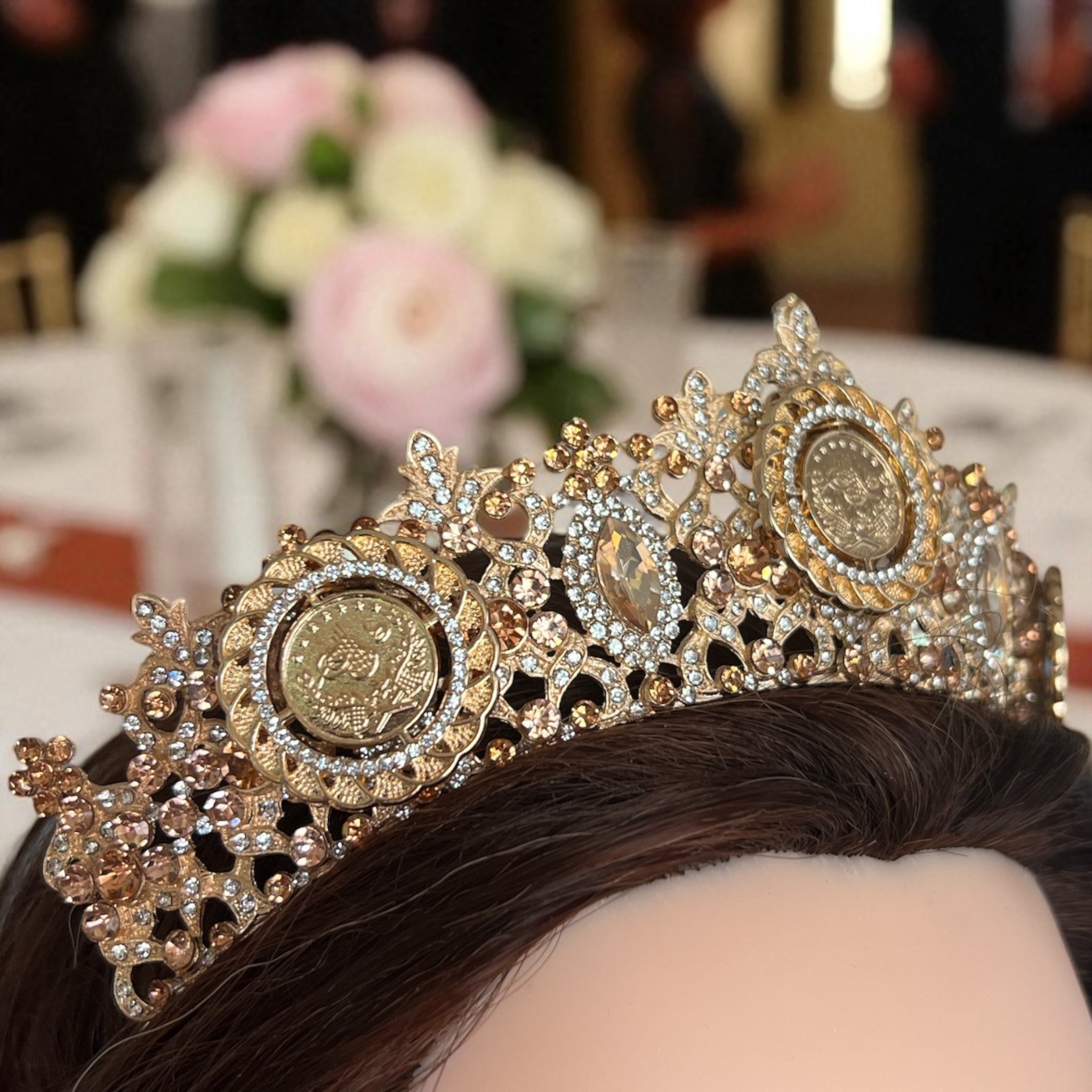 Bayt Naqquba Fresh Peach color with Gold crown