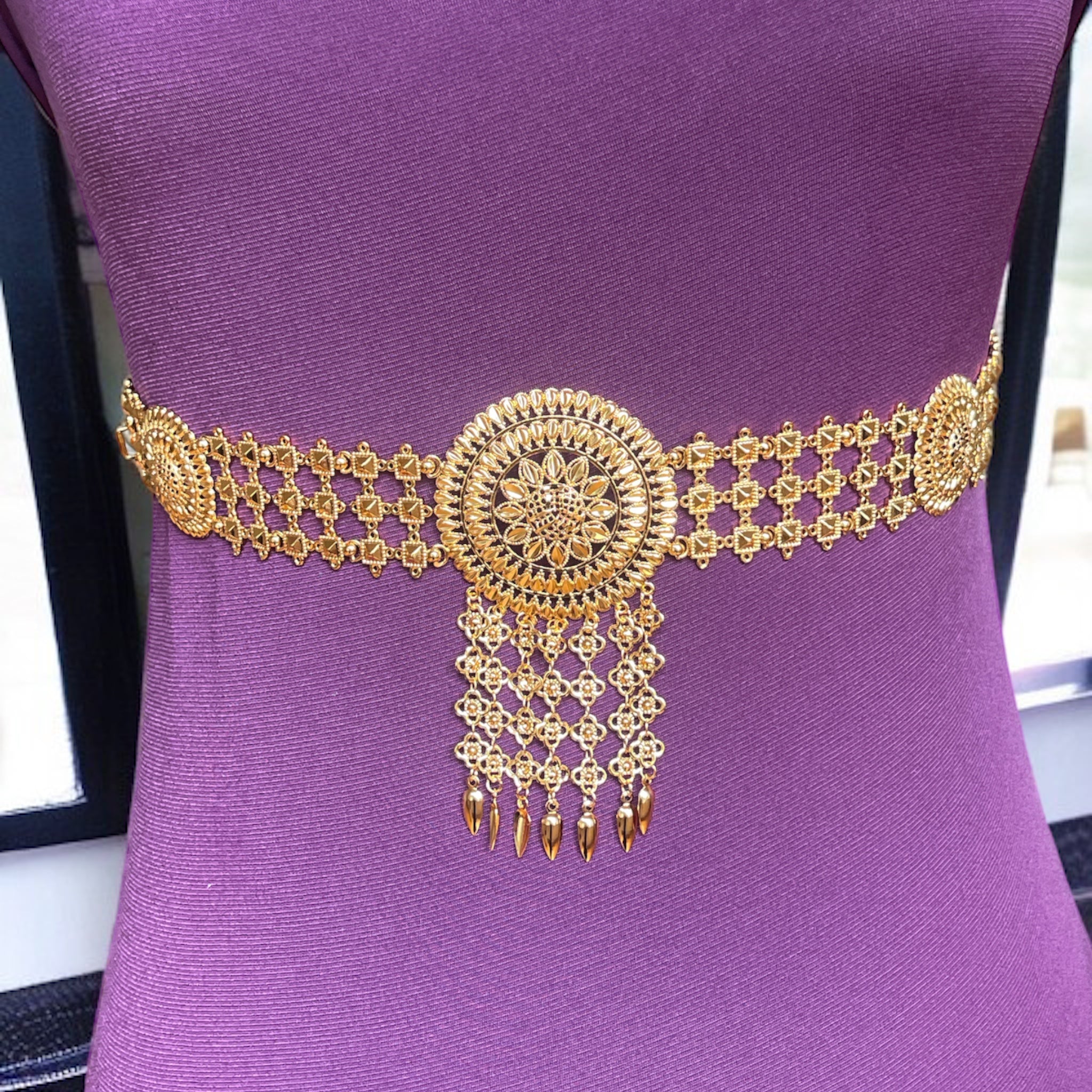 Al-Birah pleated gold belt