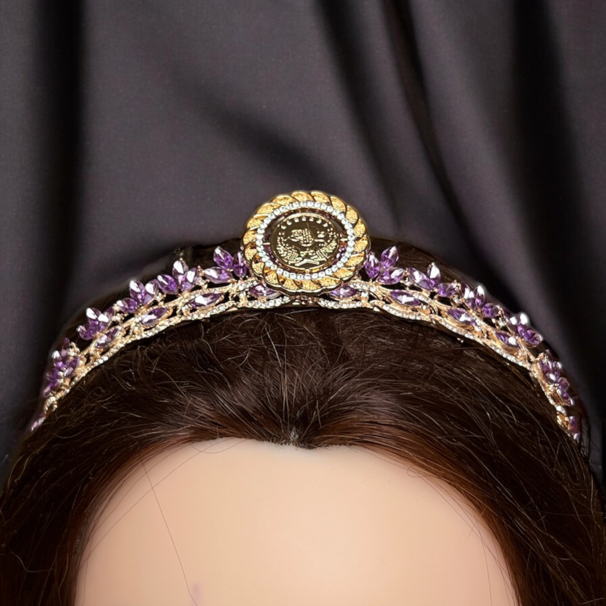 Dayr Tarif II Purple and Gold crown.