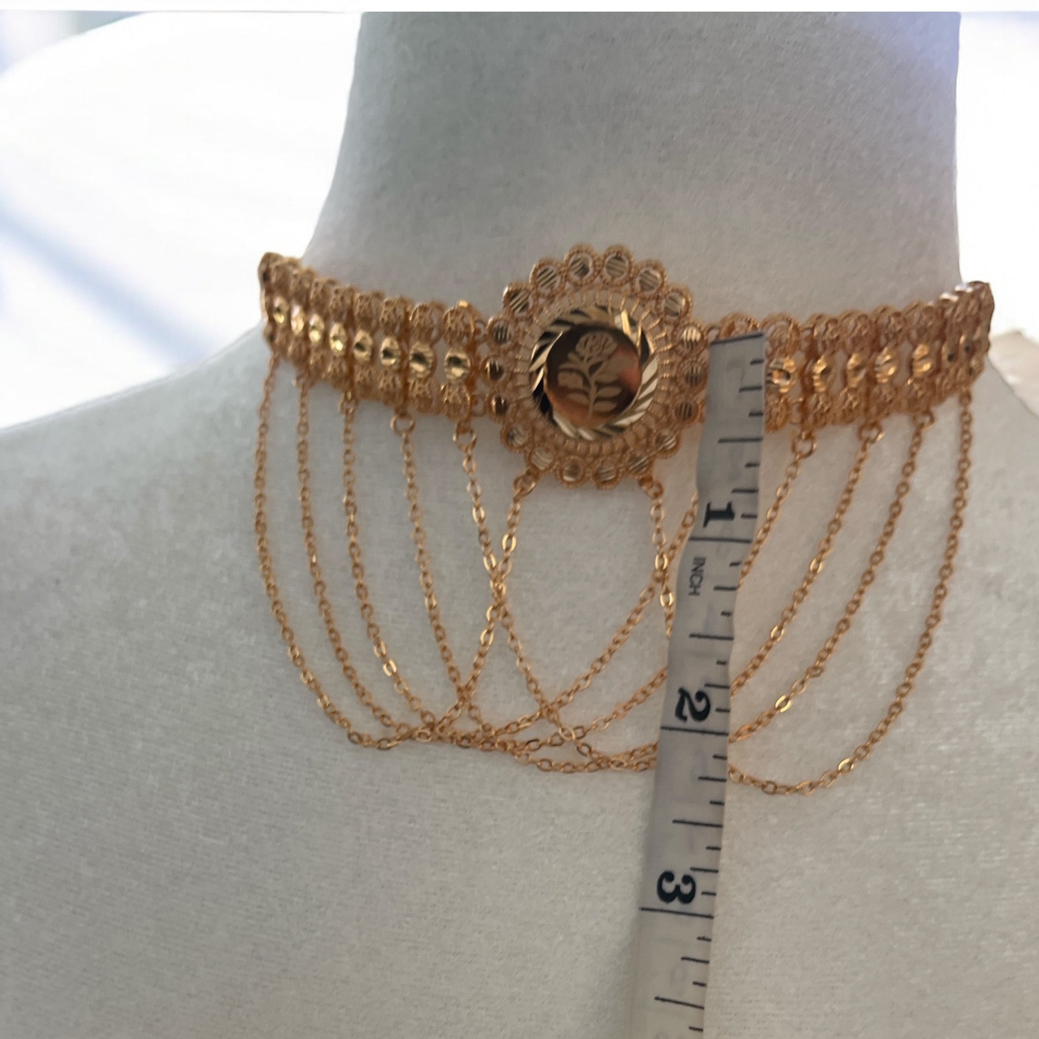 Ramallah choker gold pleated
