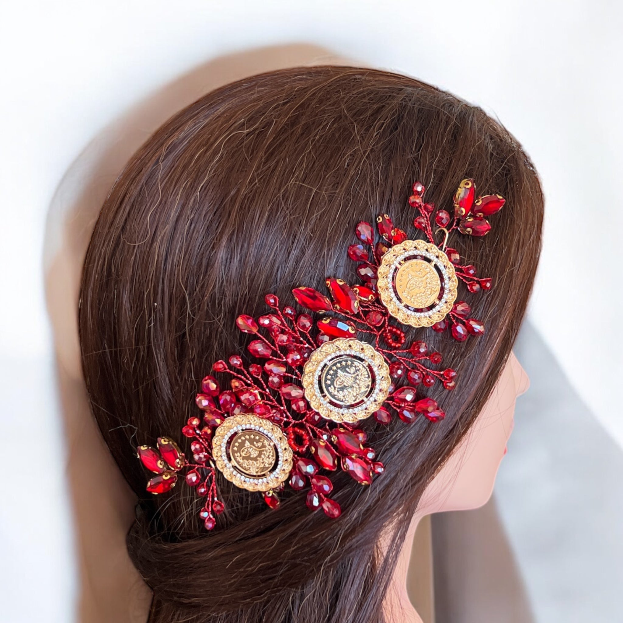 Kafr Qud II three coins red headpiece