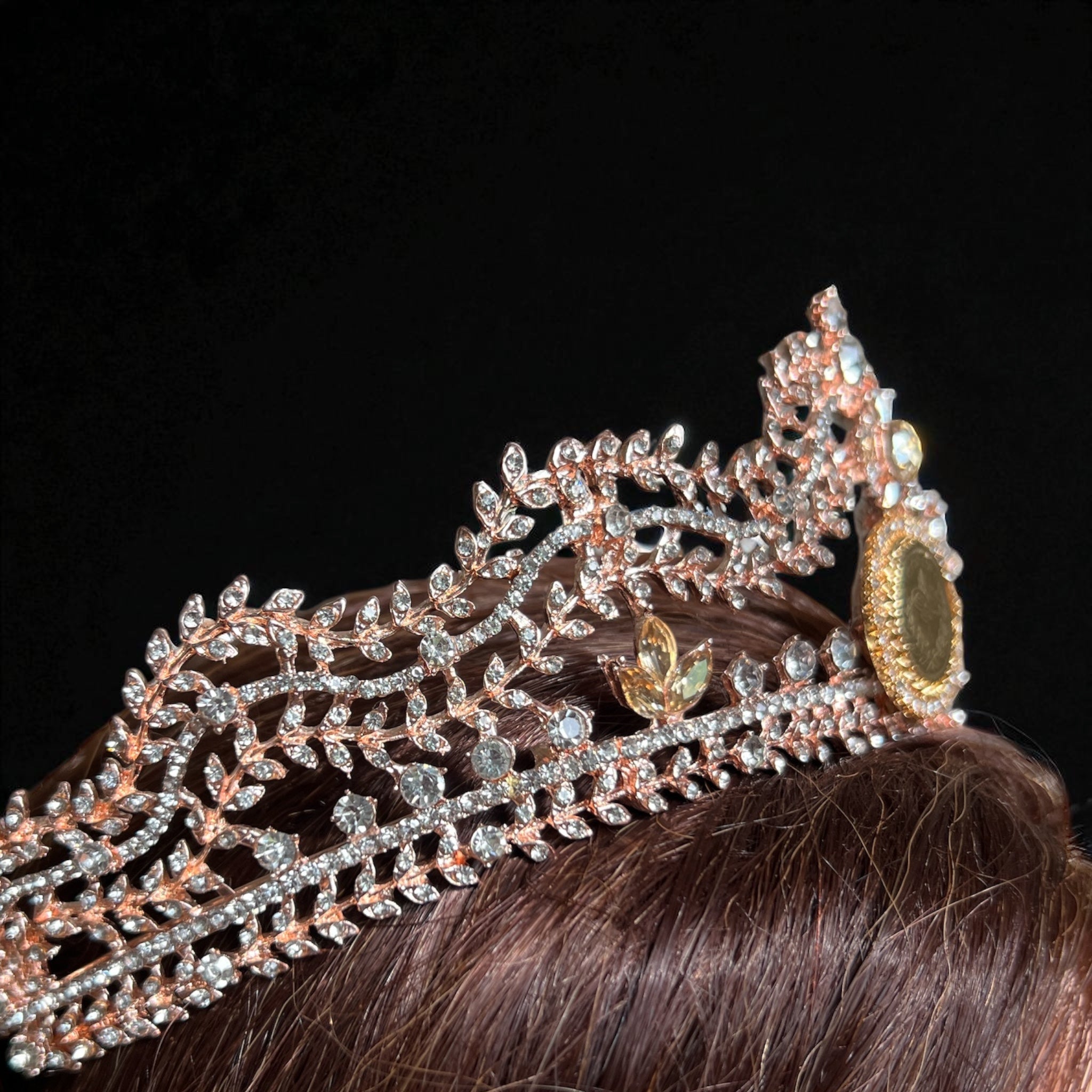 Kawfakha light orange/ Peach mini coin crown