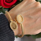 Akkur pleated Gold Bracelet