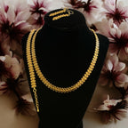 Hamama 24K Pleated Gold Necklace Set