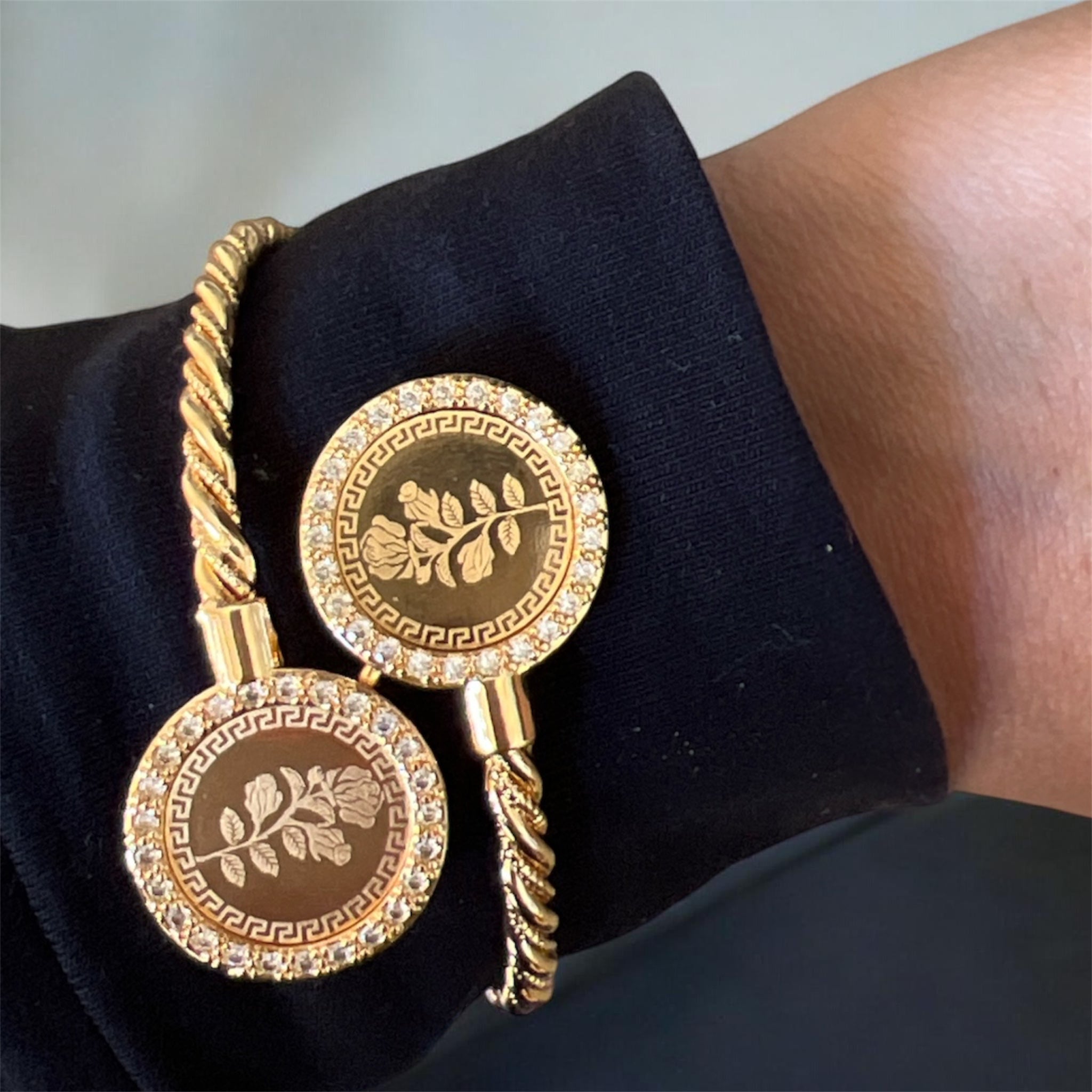 Tuqu' 21K Pleated Gold