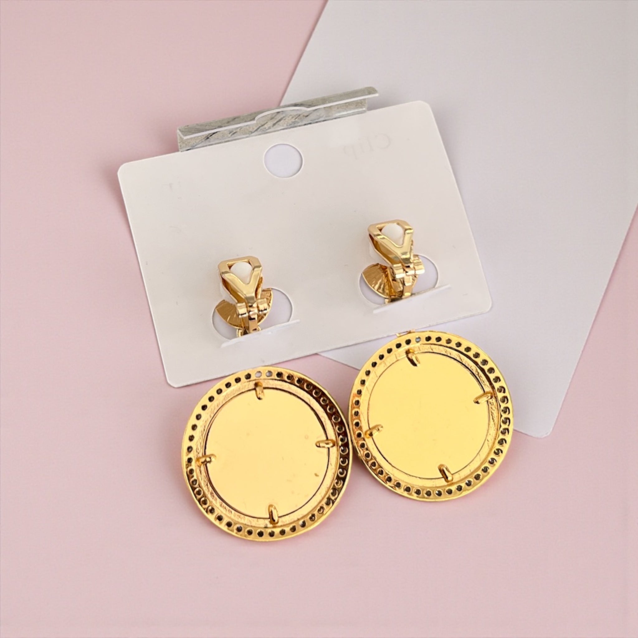 Yibna coin clip Earring
