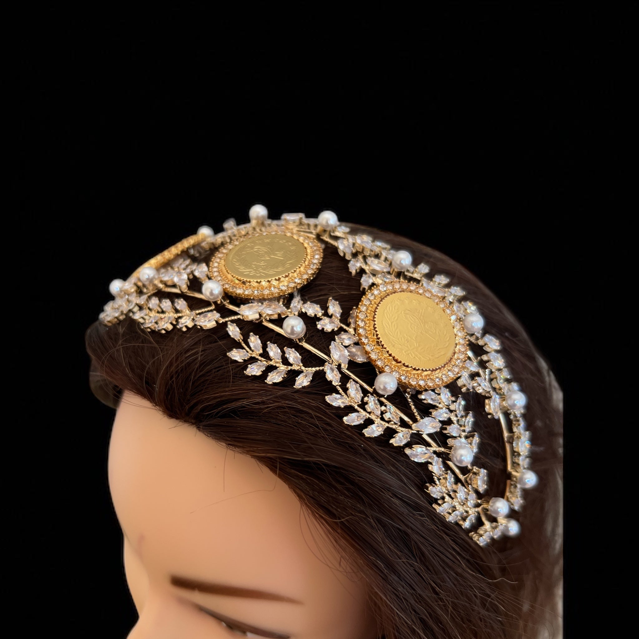 Jineen II Gold and Pearls headband