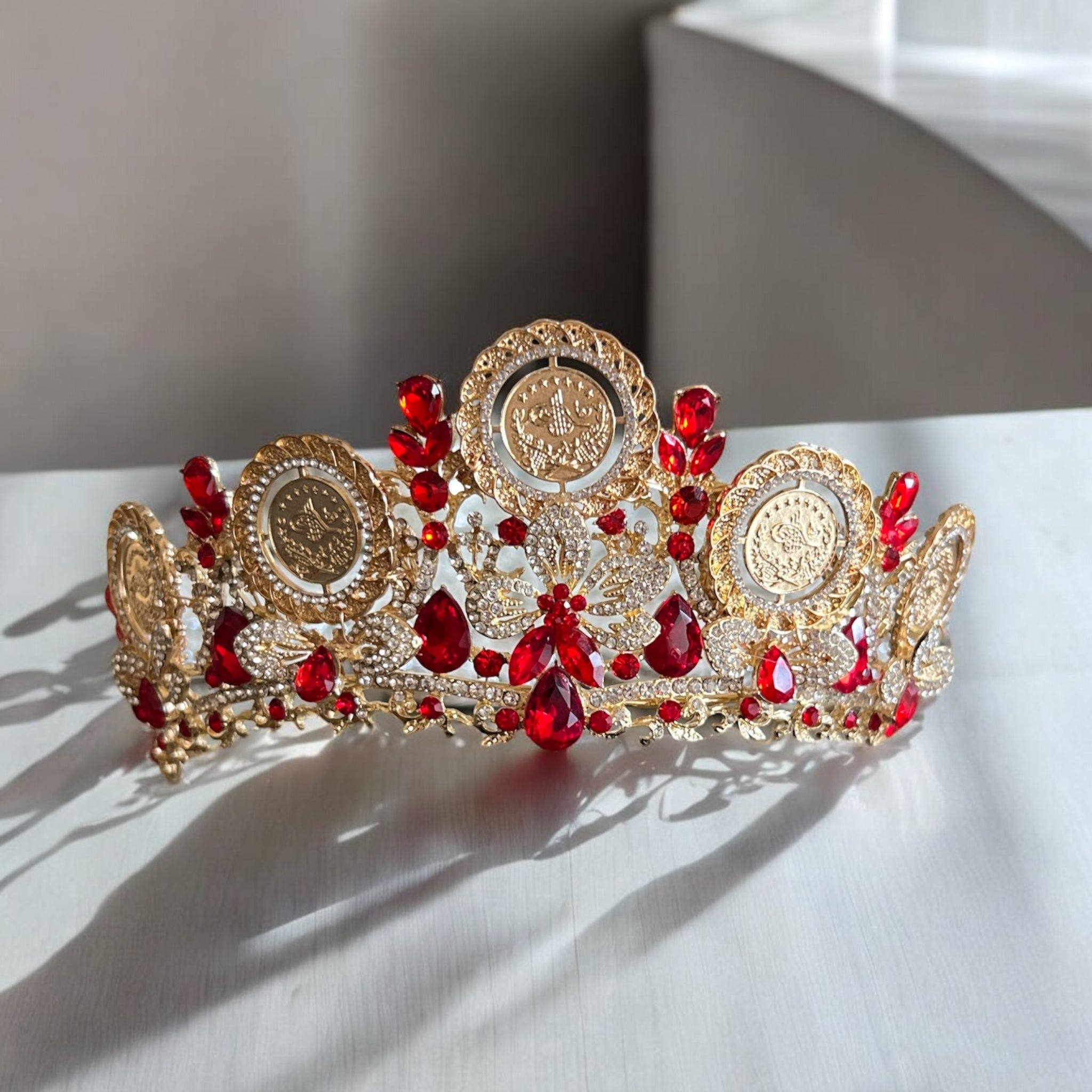 Kafr Thulth Red and Gold Luxury Crown