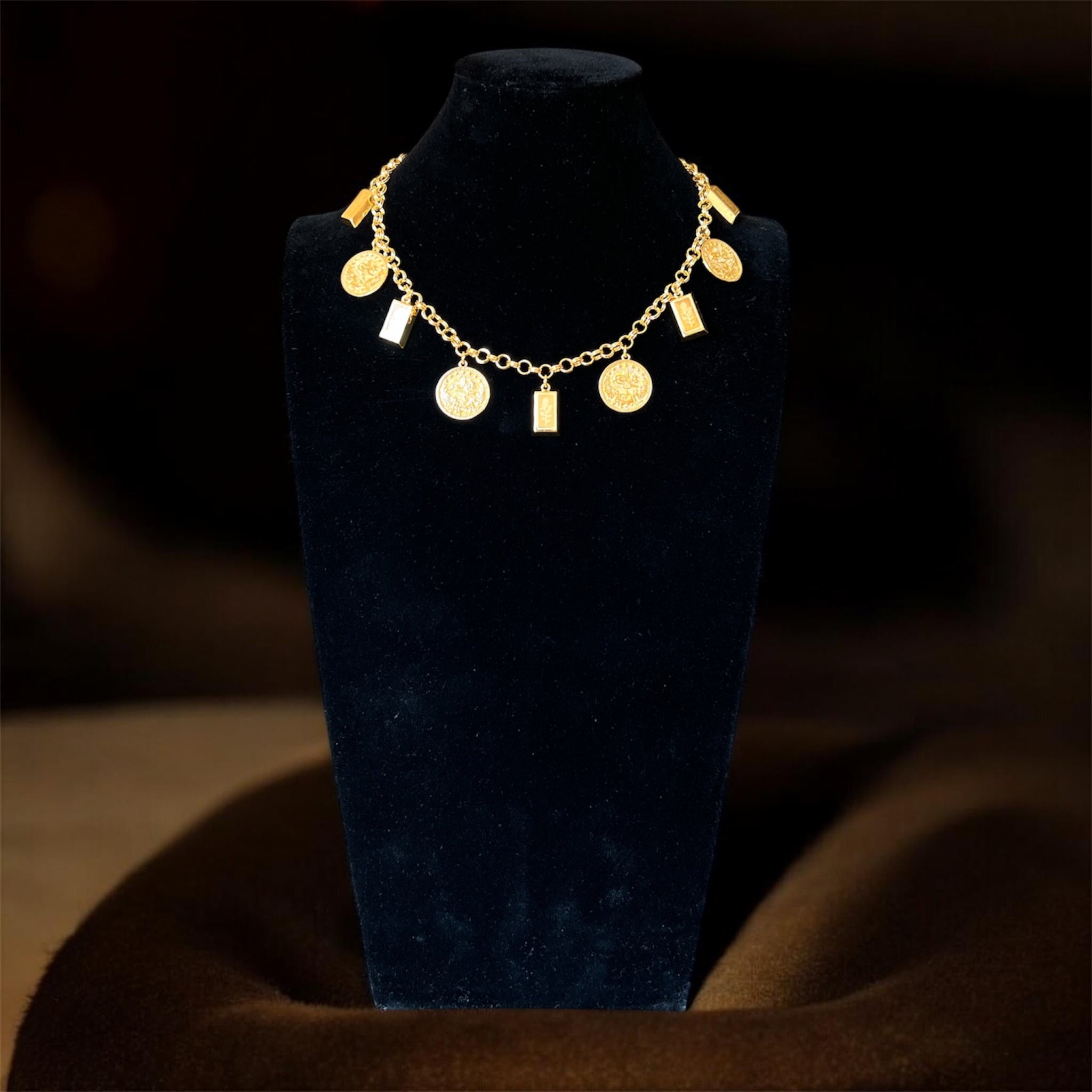 Wihdat 24K Pleated Gold Necklace