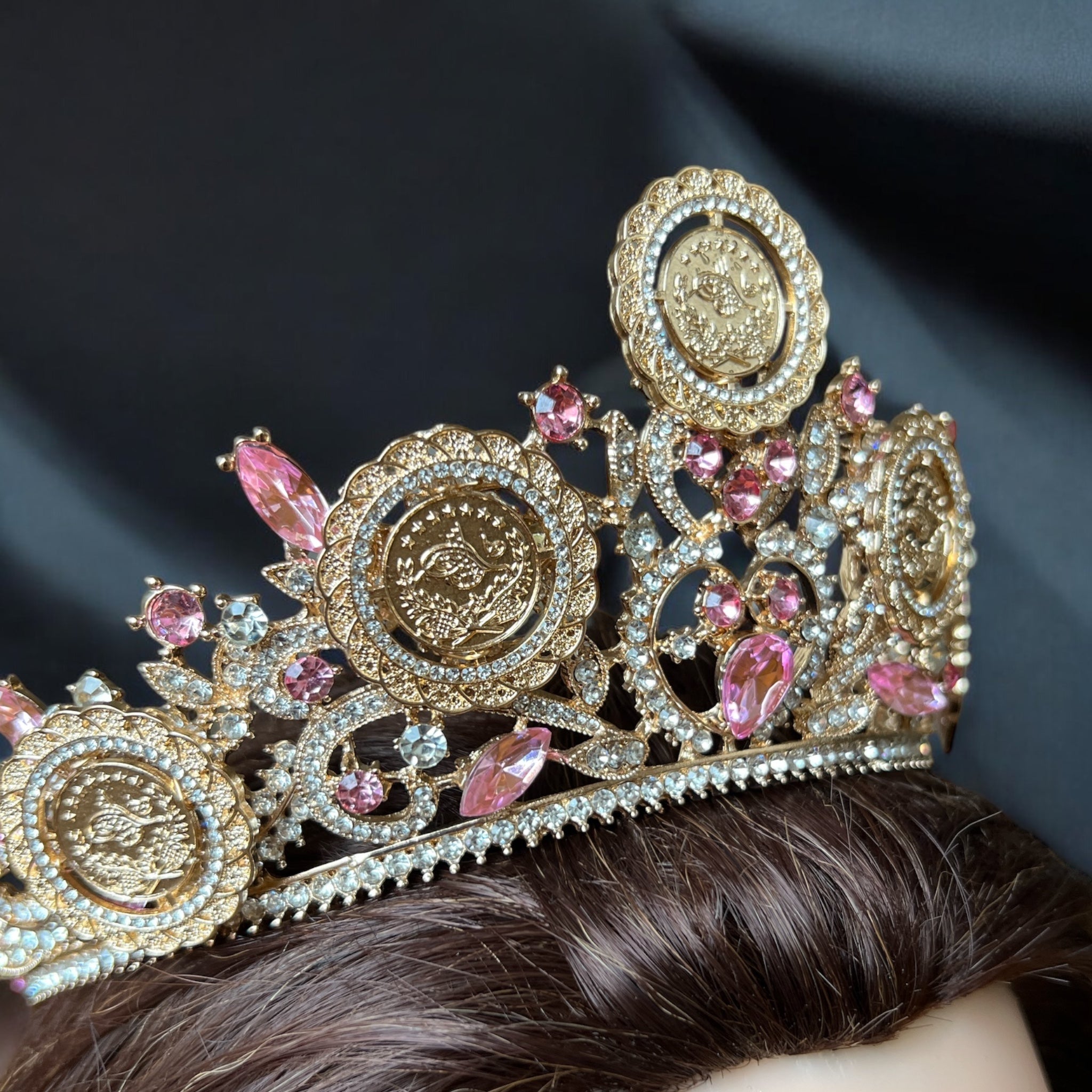 Nabi Ilyas II soft pink five coins crown