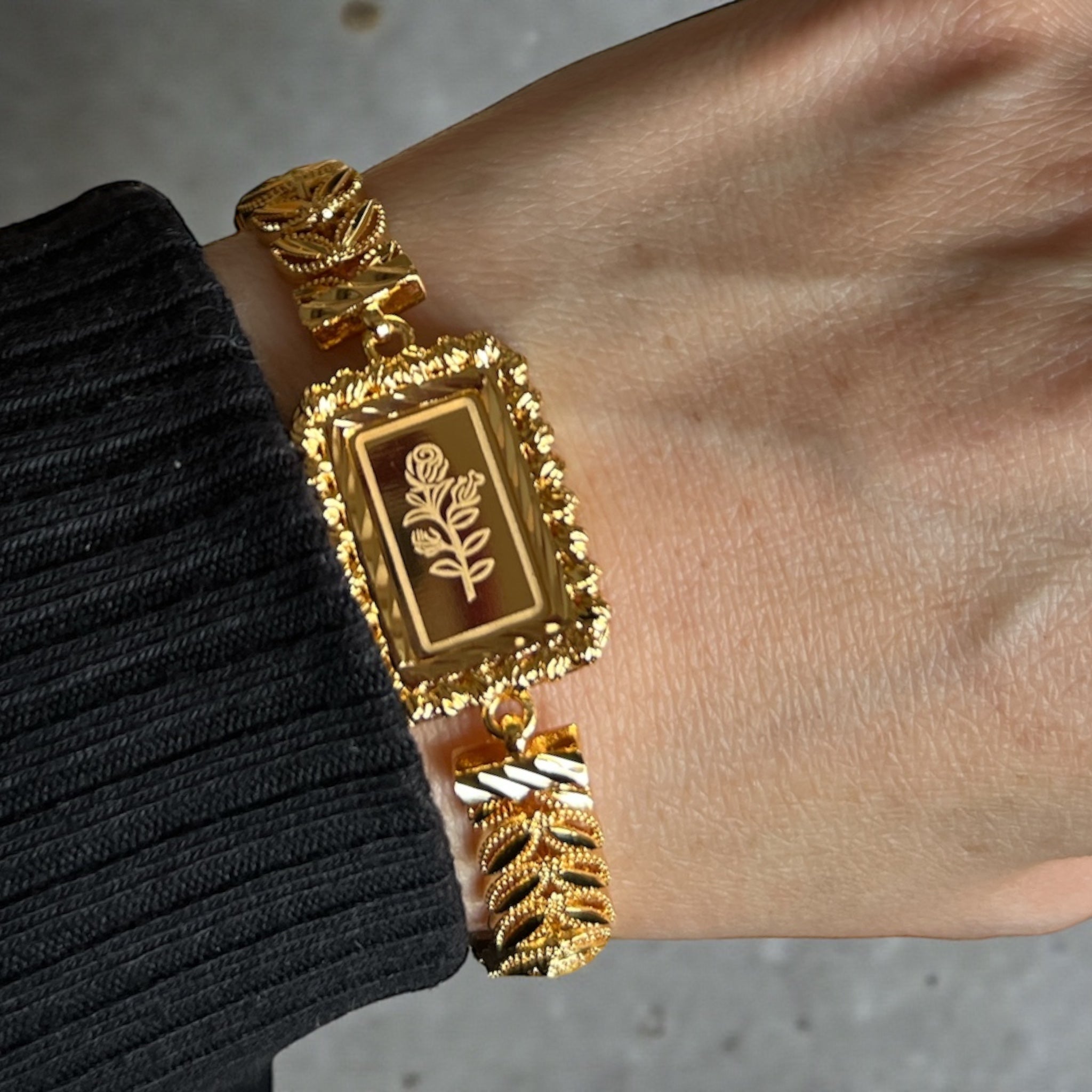 Hawara II Pleated Bracelet