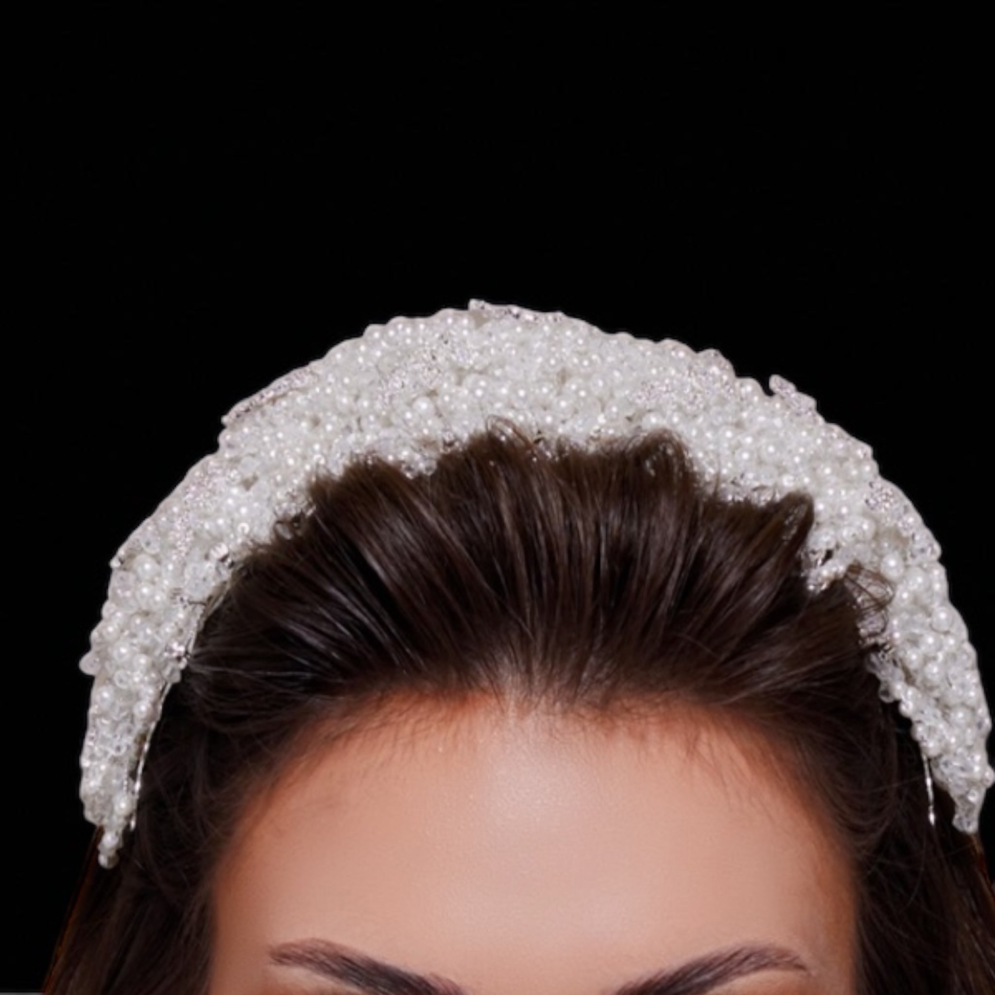 Al-Dawayima Zircon Stone And Pearl Headpiece - Silver