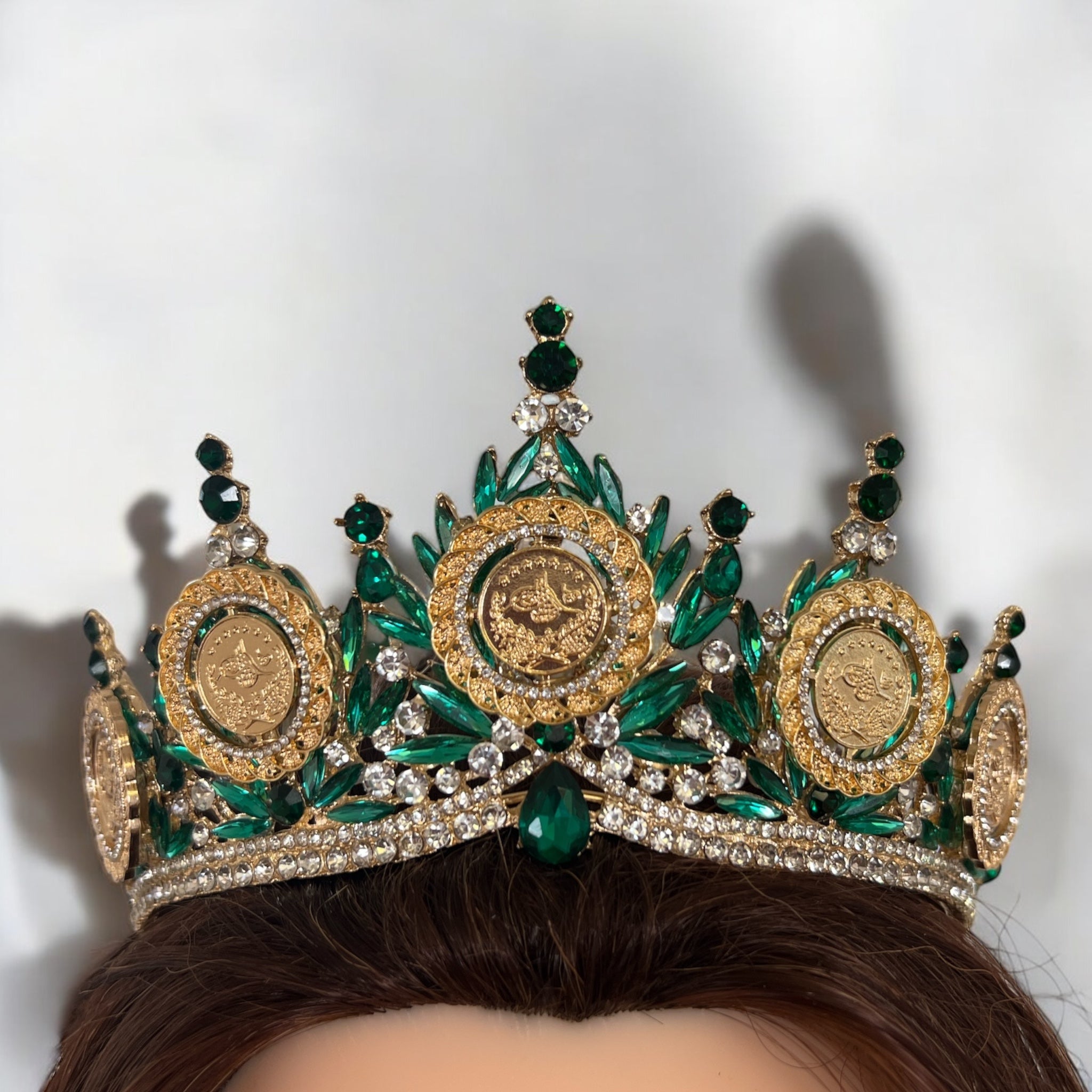 Dheisheh II Green and Gold crown