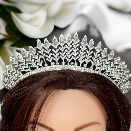 Sabastia Bridal crystal crown