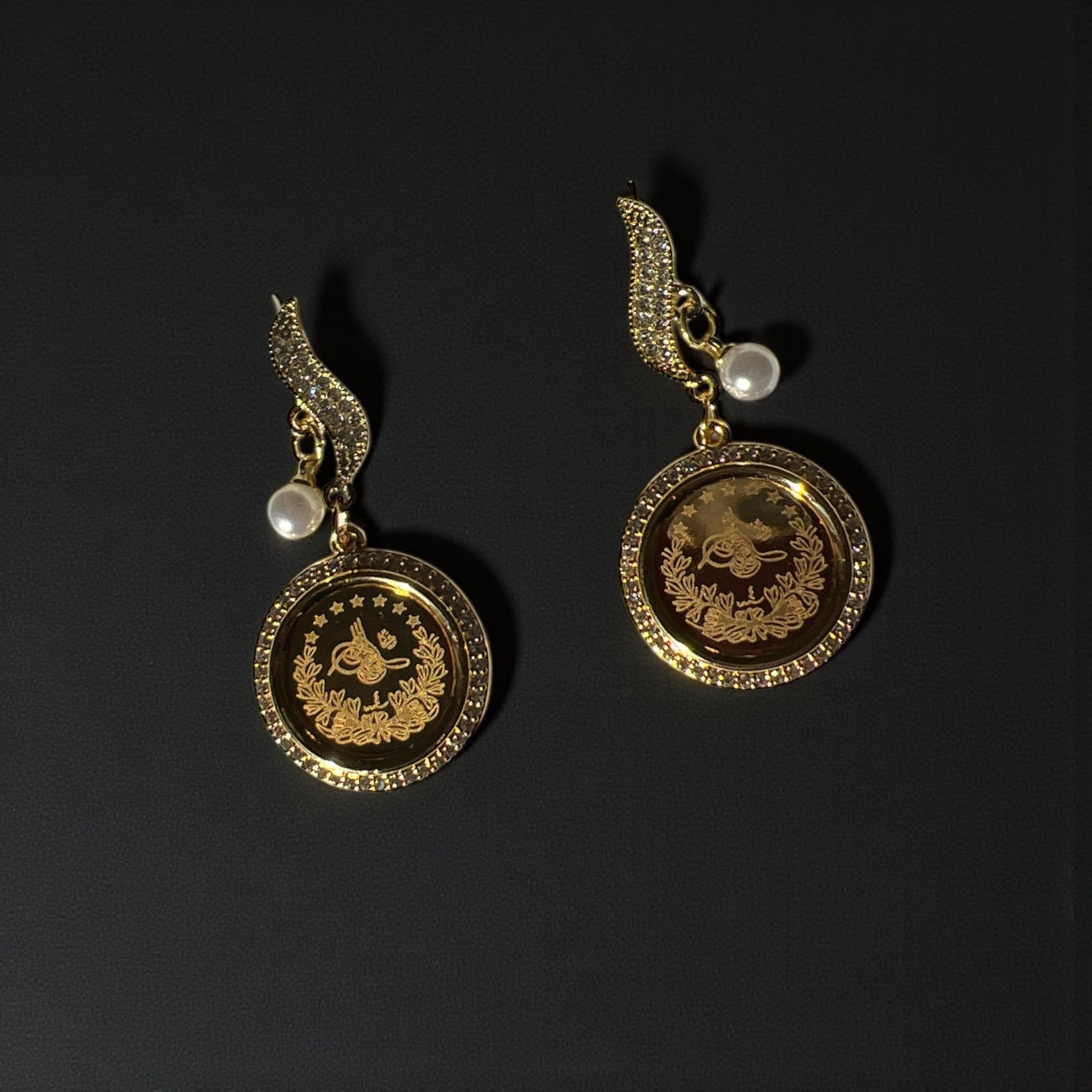 Al Jeab pearls coin earrings