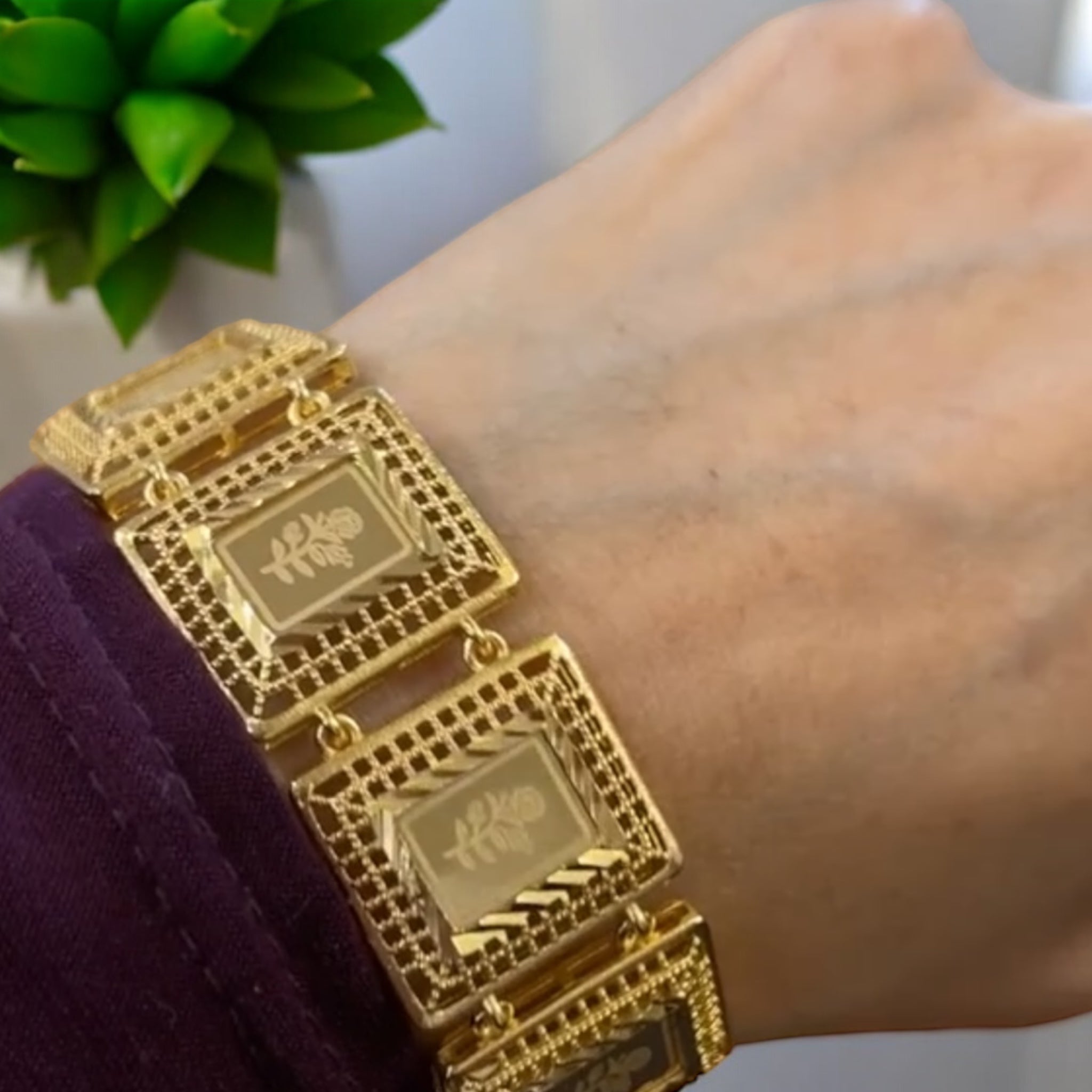 Al-Kabri Pleated Gold Bracelet