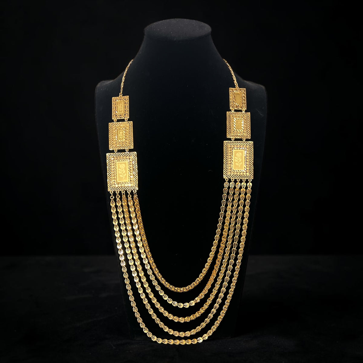 Nablus 21 K Pleated Gold 3 pcs Set