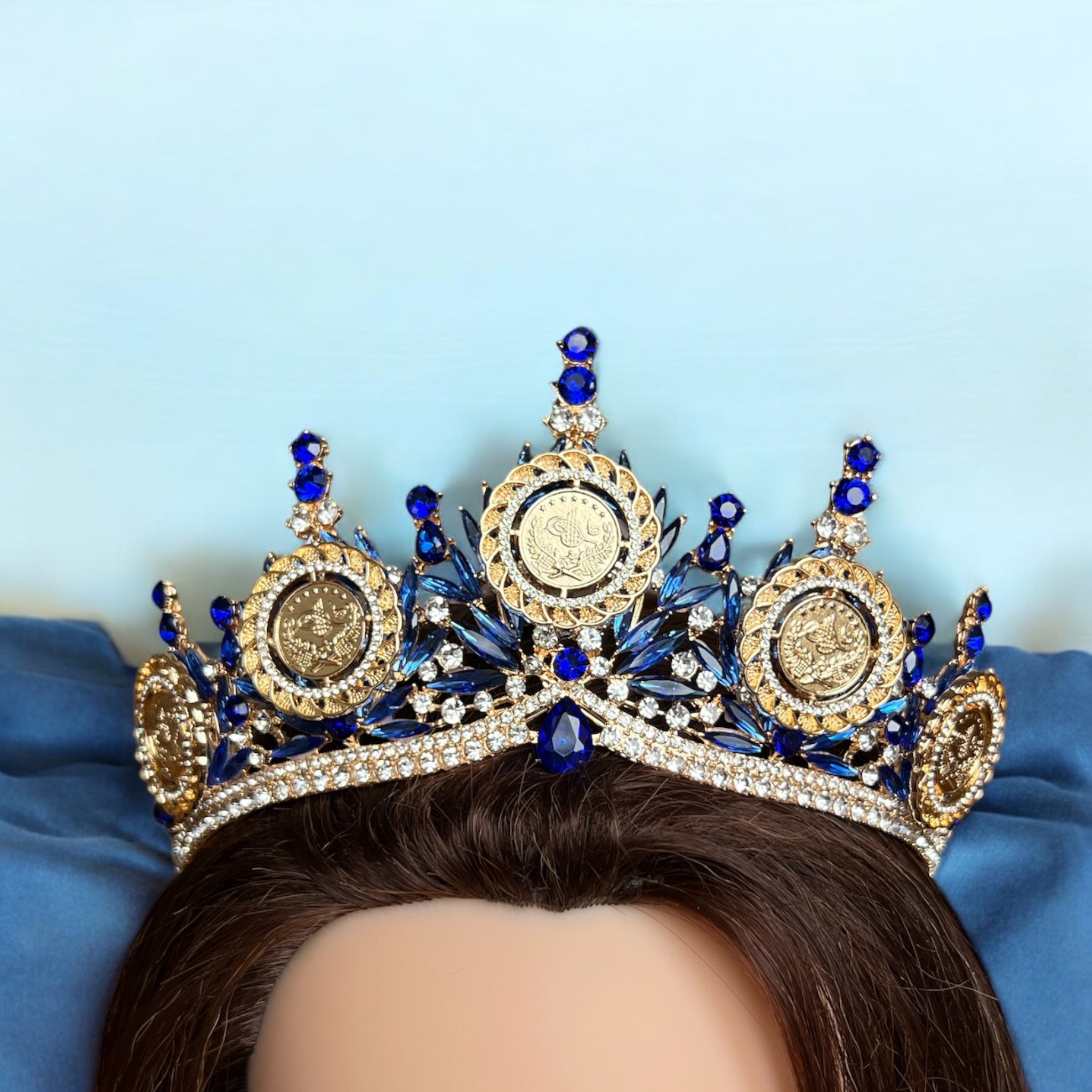 Dheisheh II Blue and Gold crown
