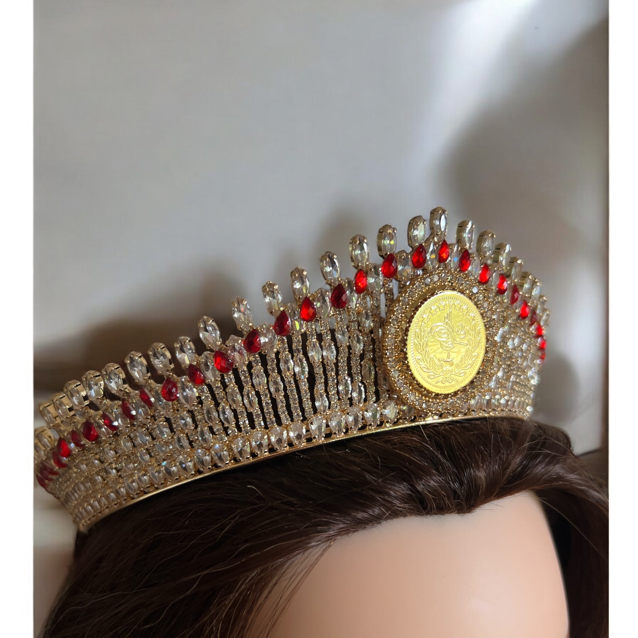 Ramallah Gold and Red crown