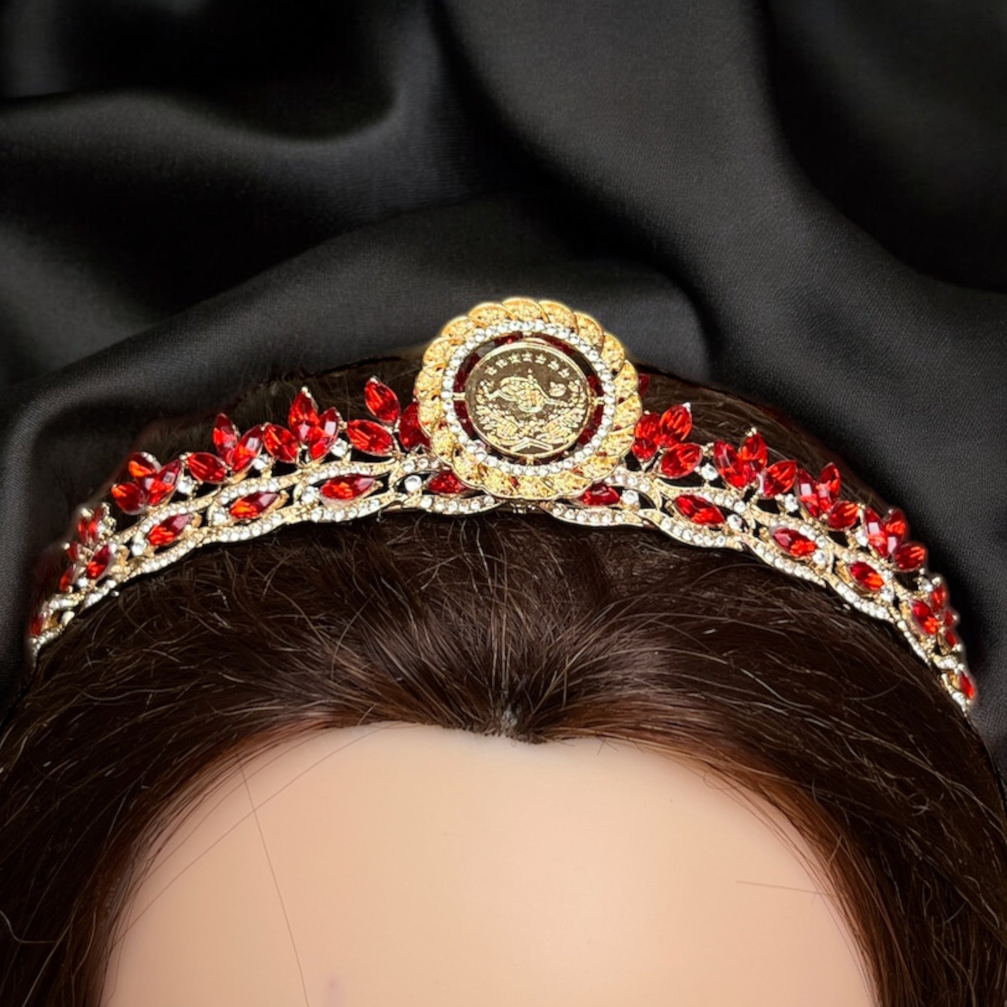 Dayr Tarif II Red and Gold crown