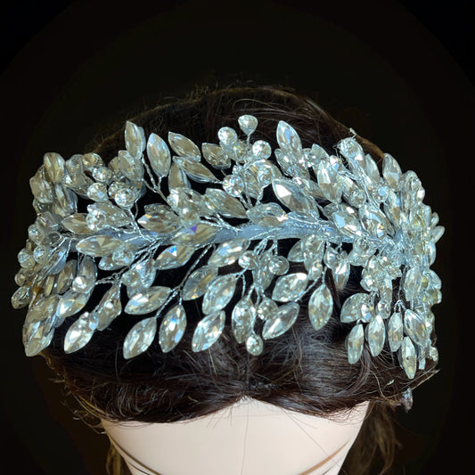 Dayr Nidham crystal silver headpiece