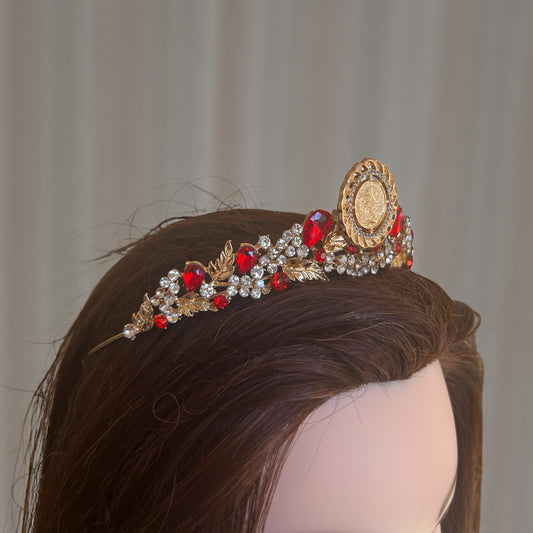 Dayr Tarif Gold and red tiara