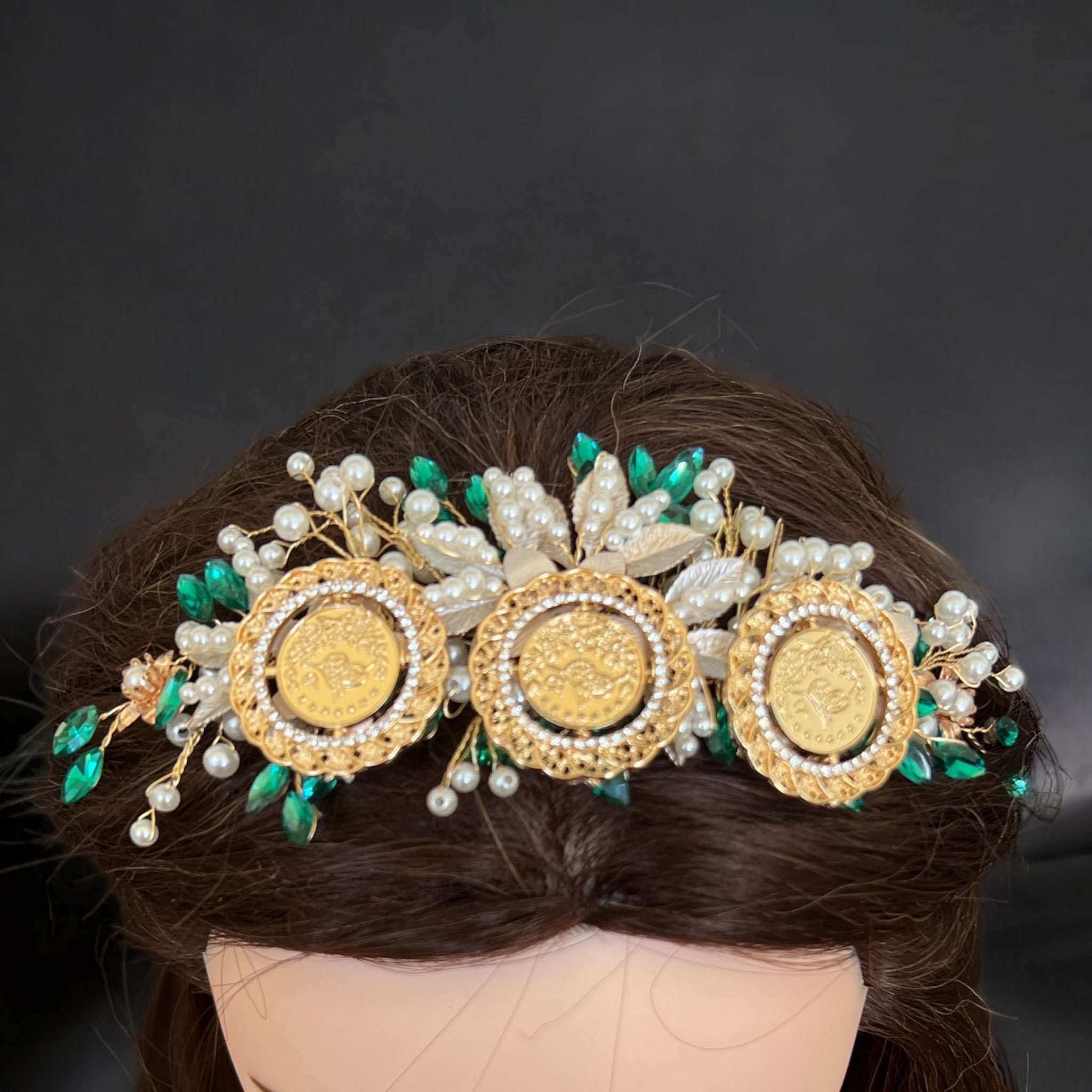 Qalandiya three coins green and gold headpiece comb