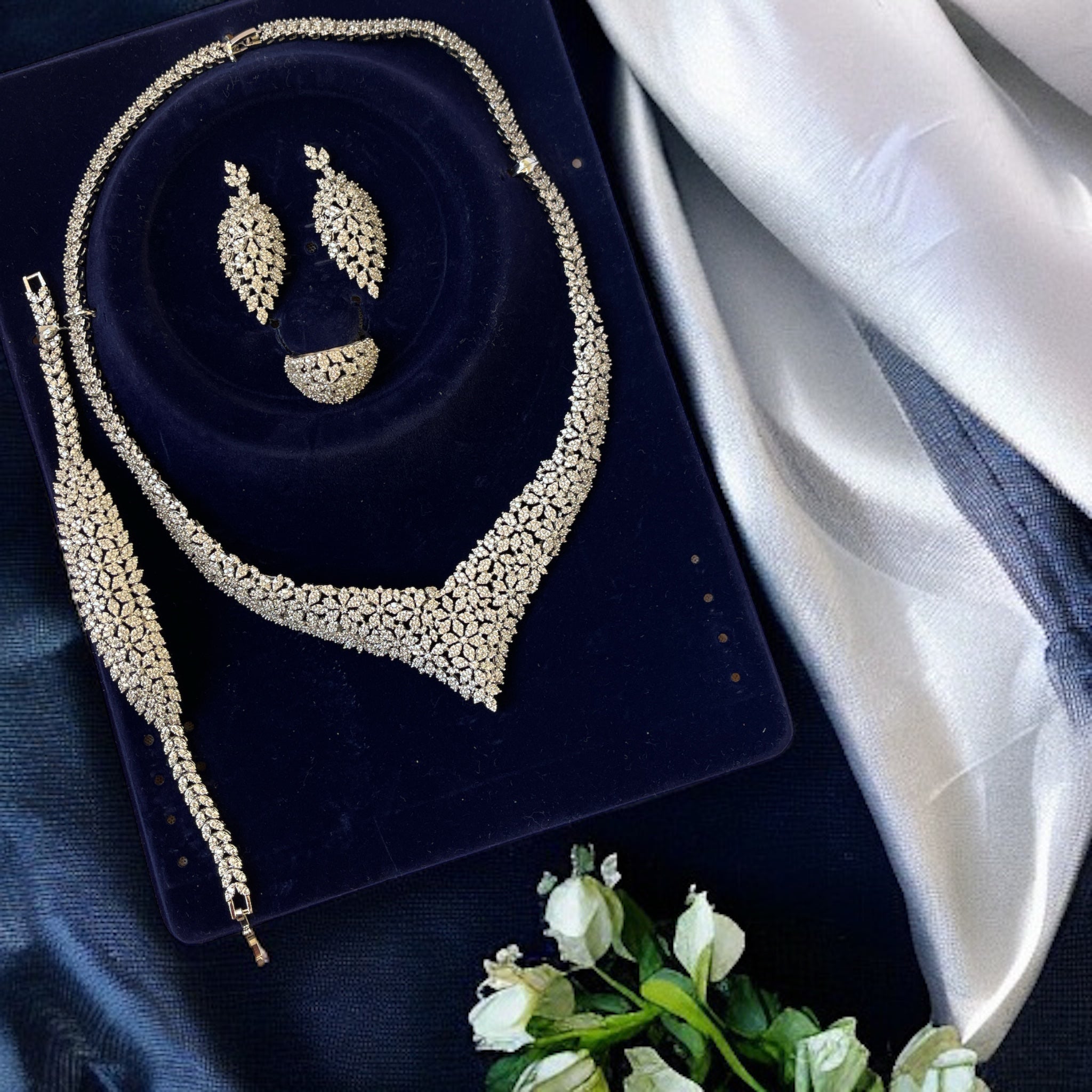 Abwein Bridal four piece set