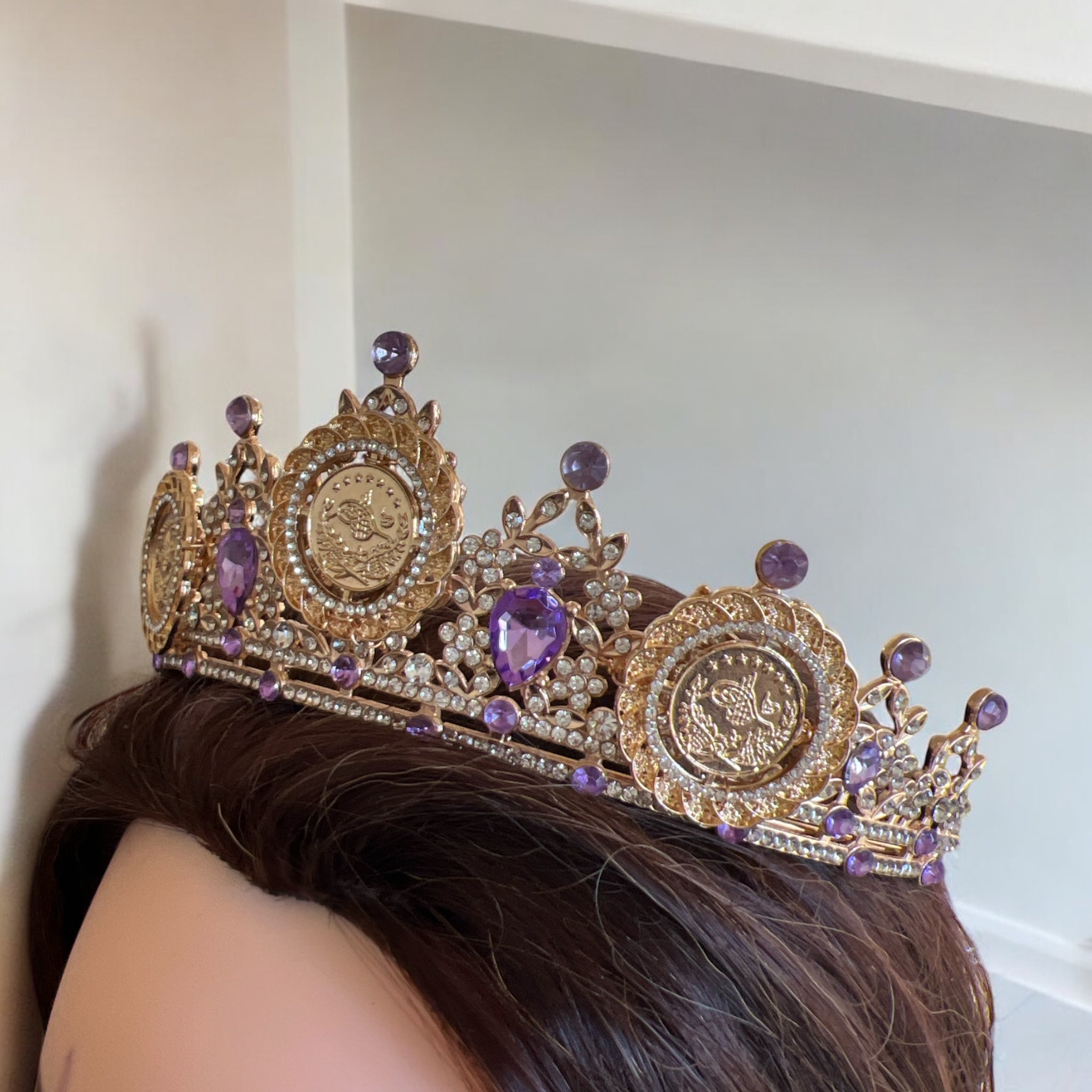 Akka ll Purple and Gold crown