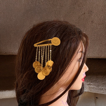 Bessan coin hair clip