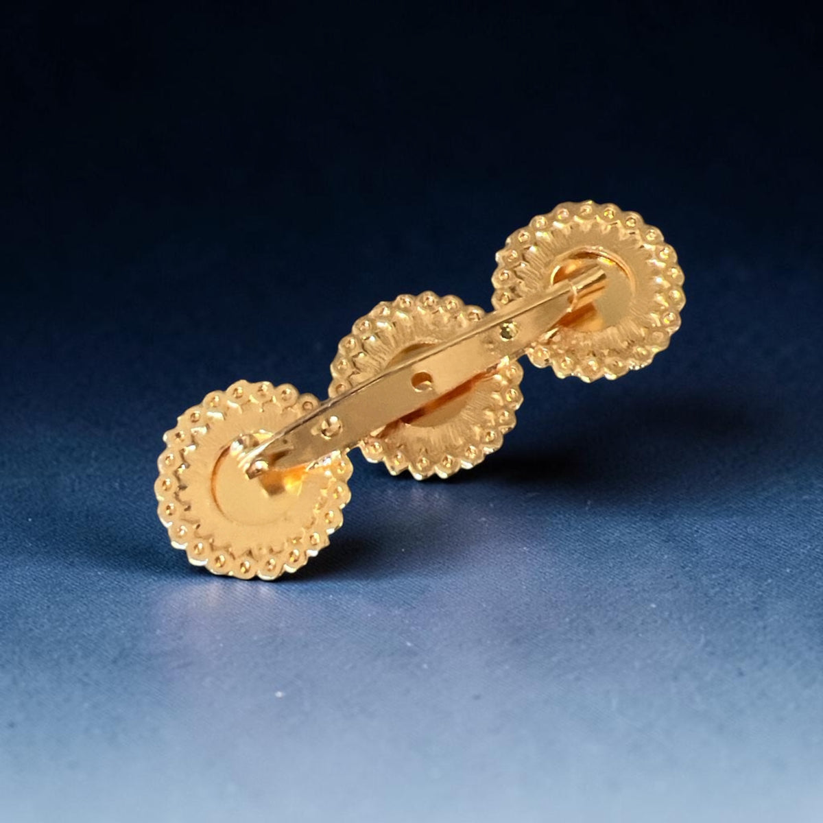 Yafa three coins Pleated Brooch